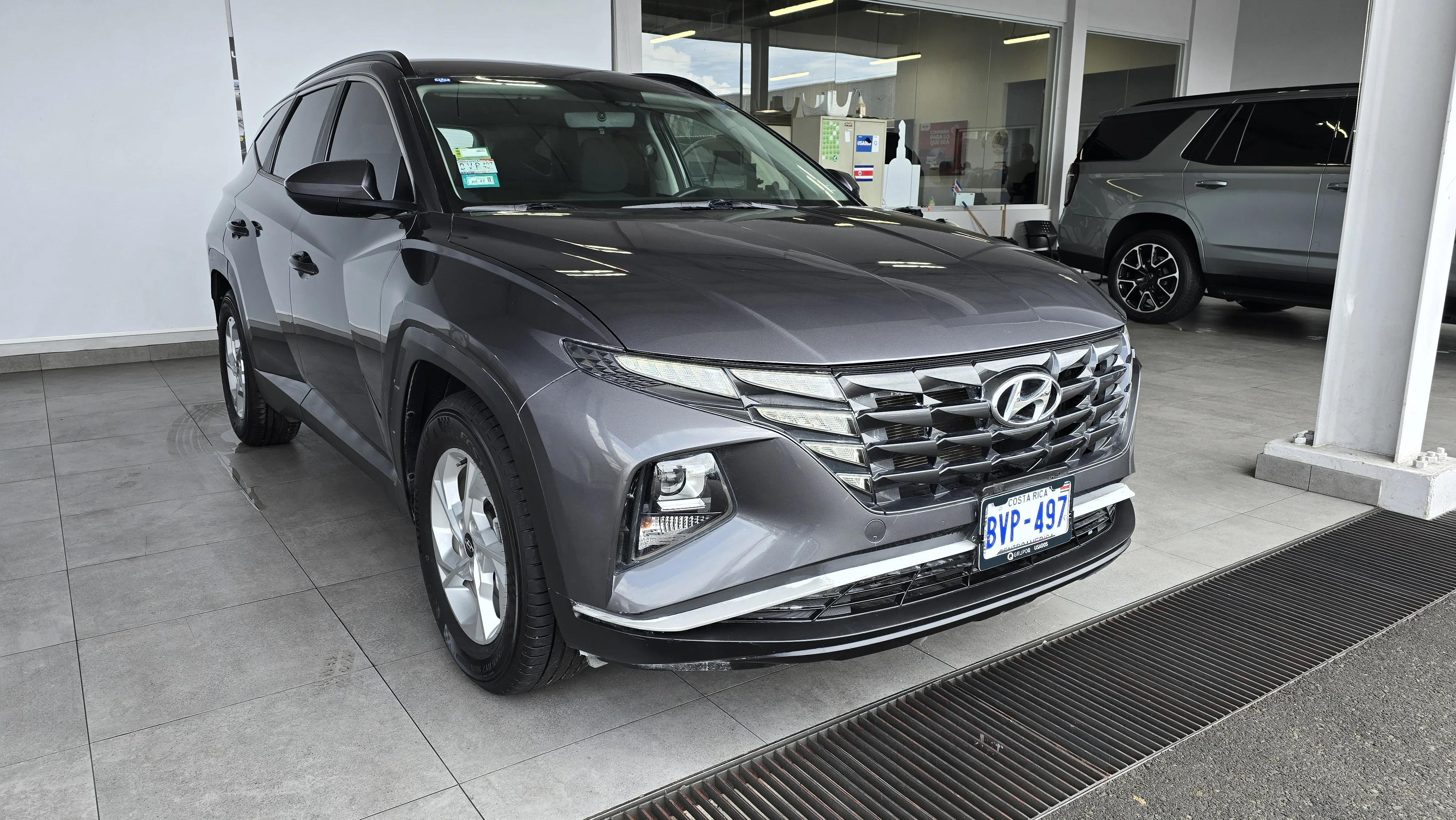 Exterior 7