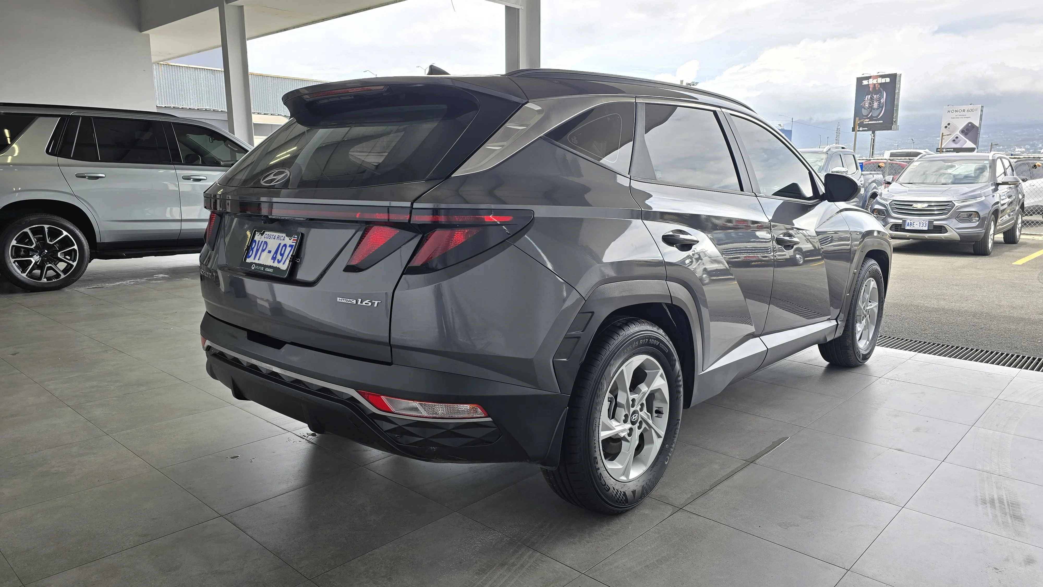 Exterior 9