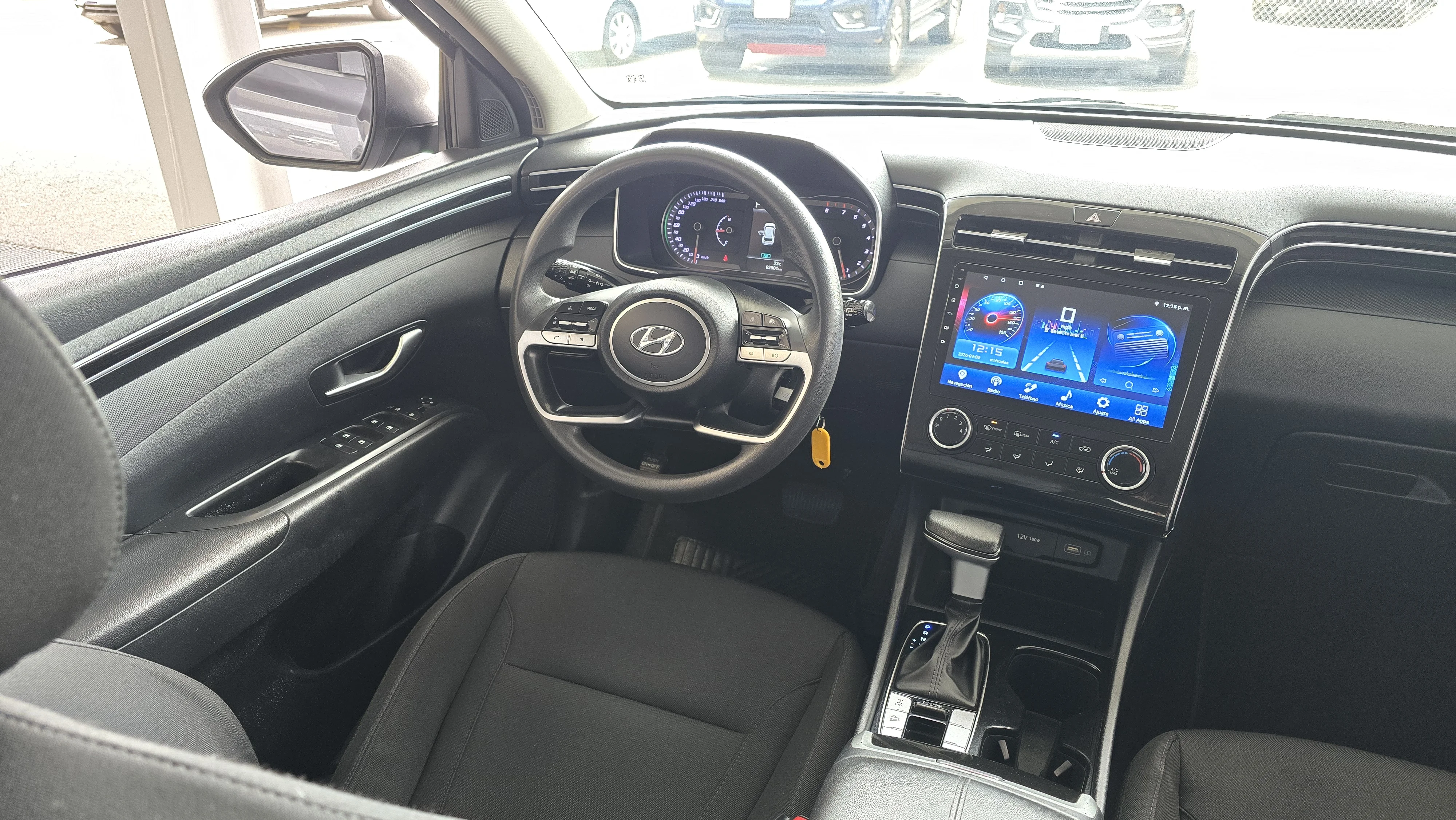 Interior 8