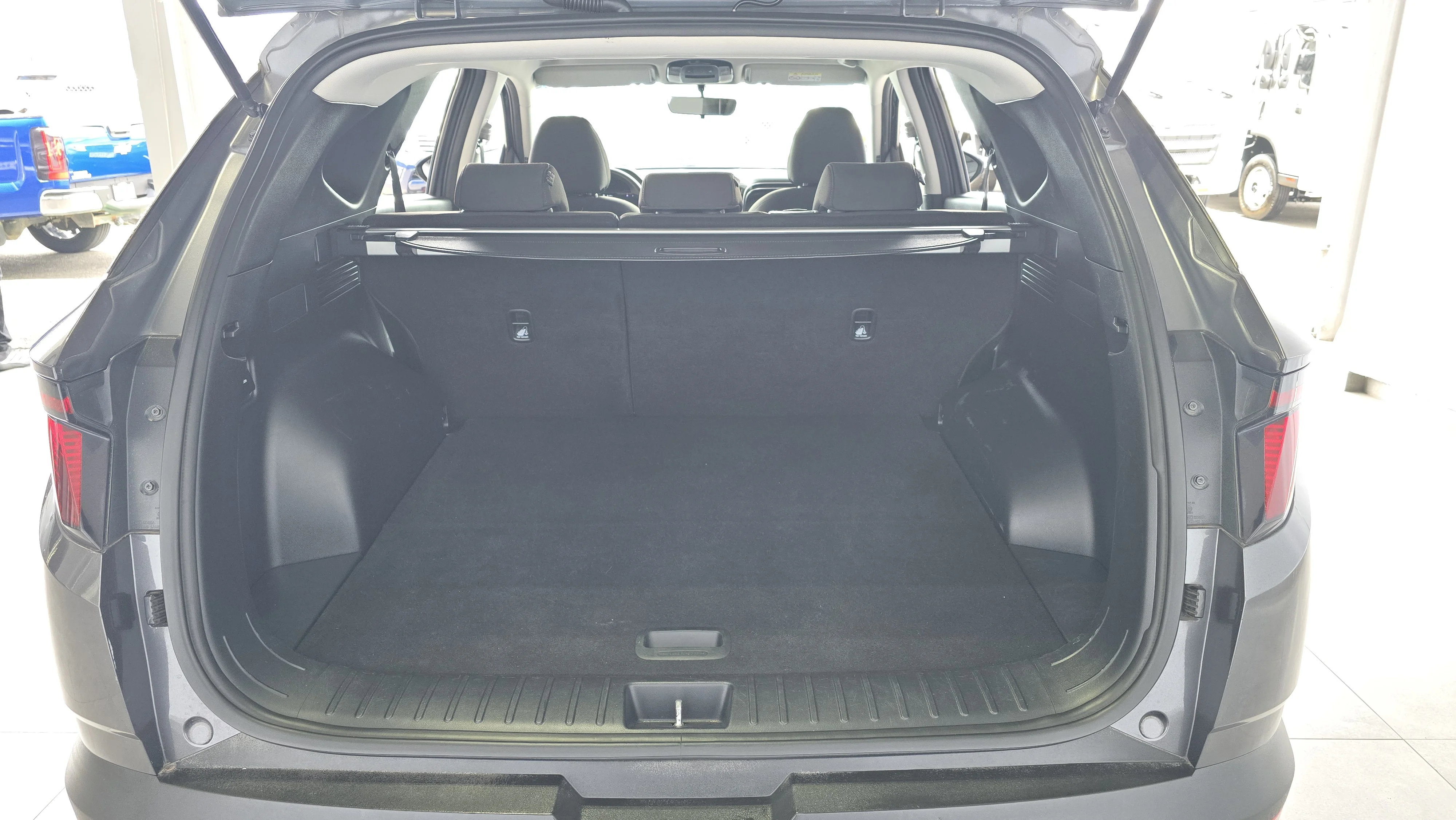 Interior 3