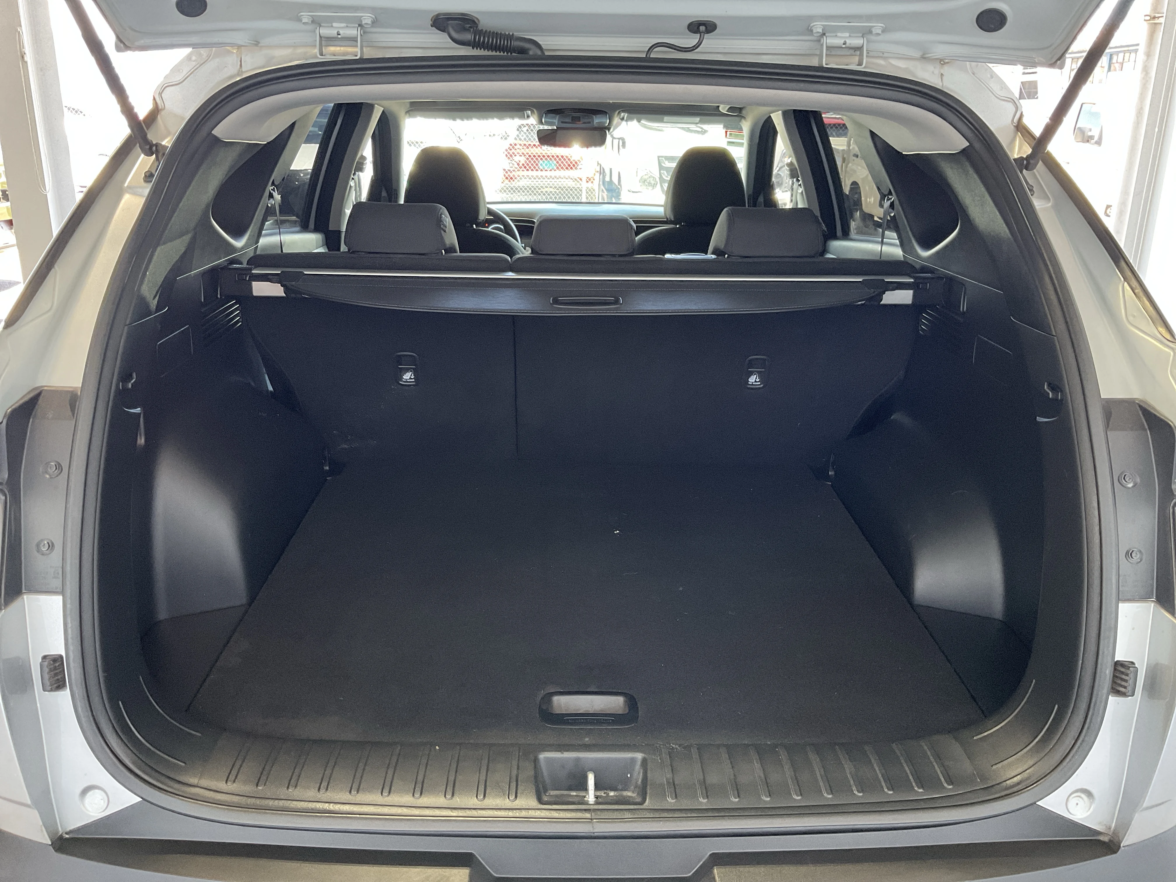 Interior 3