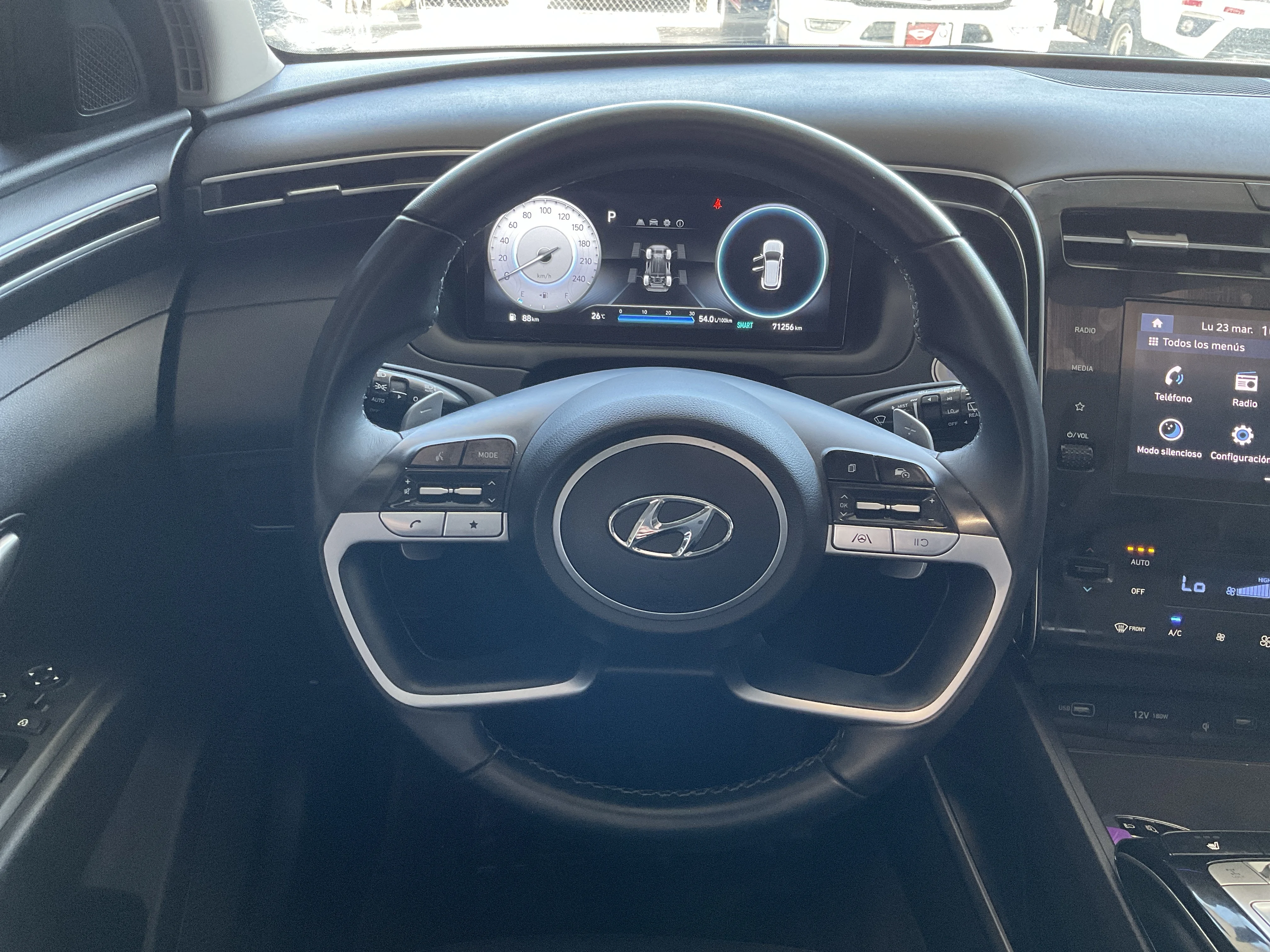 Interior 11