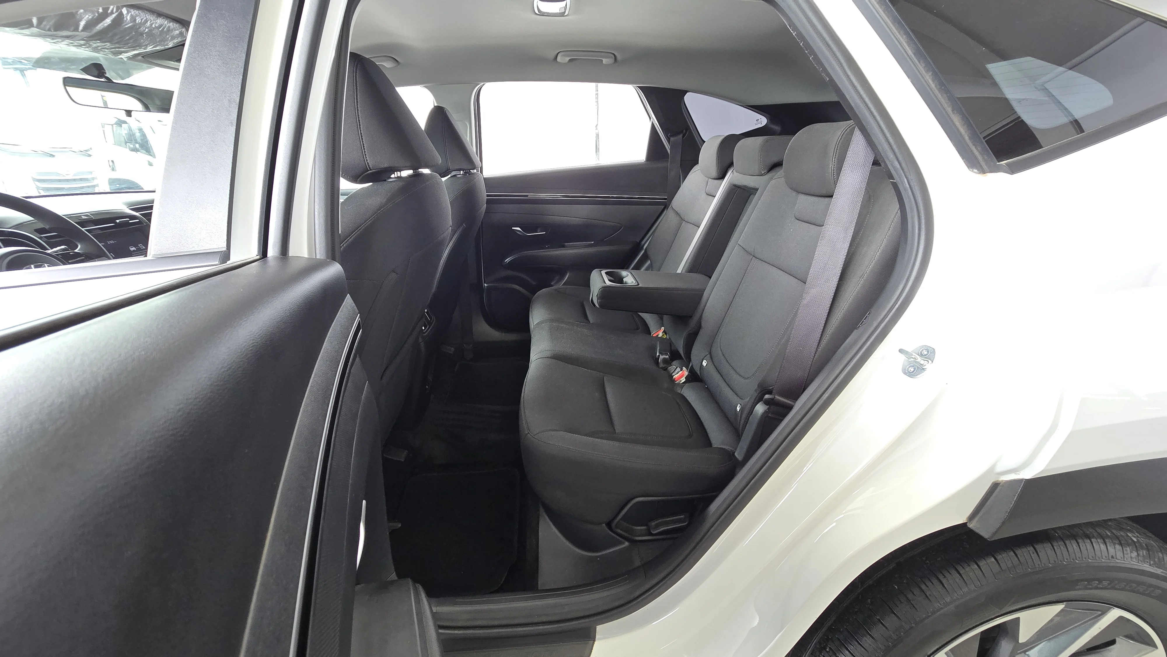 Interior 4