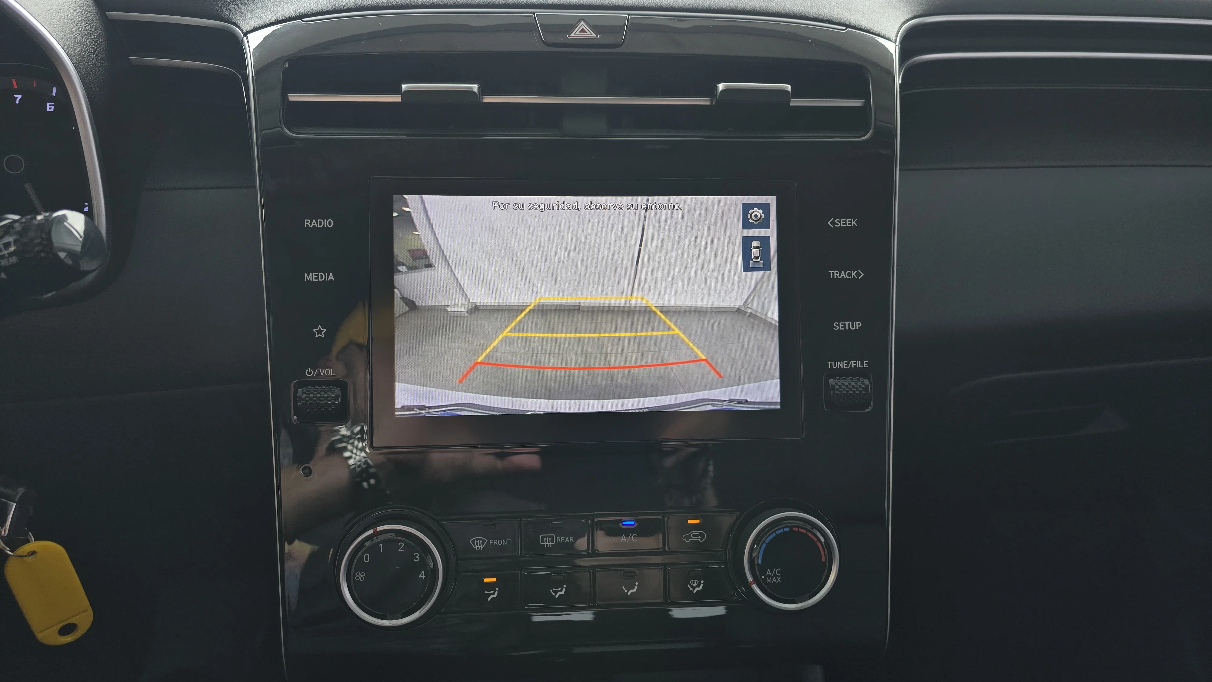 Interior 8