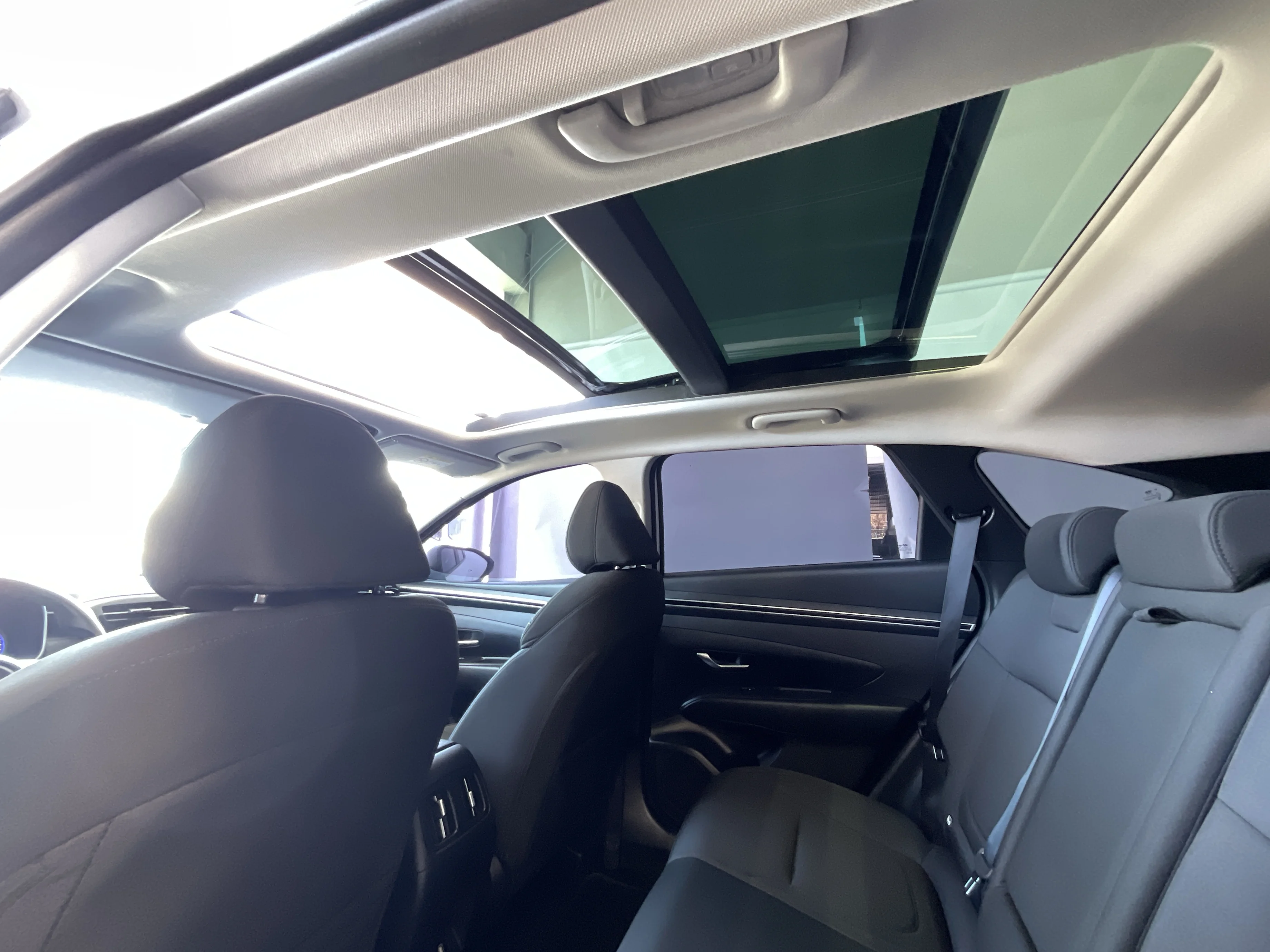 Interior 9