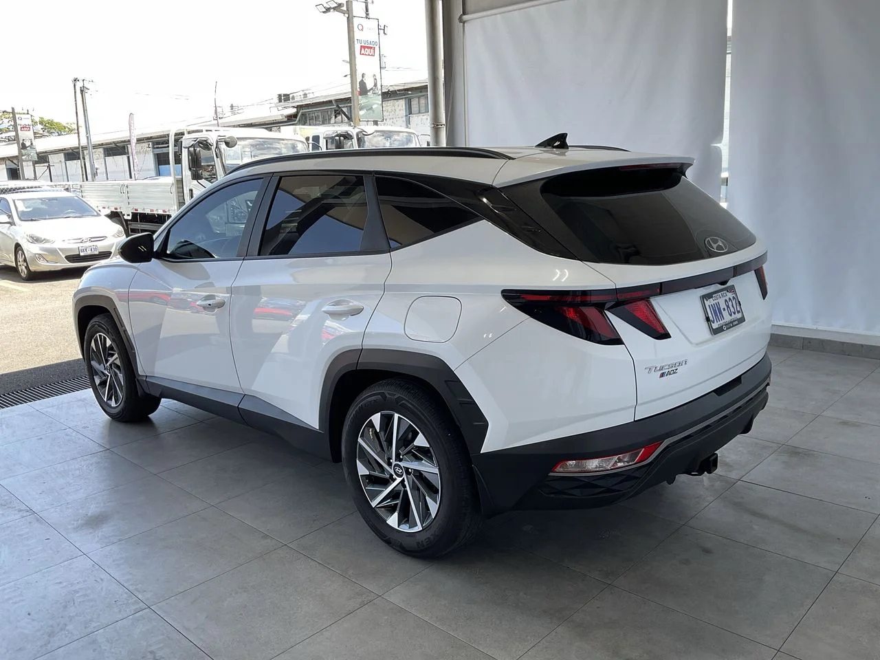 Exterior 5