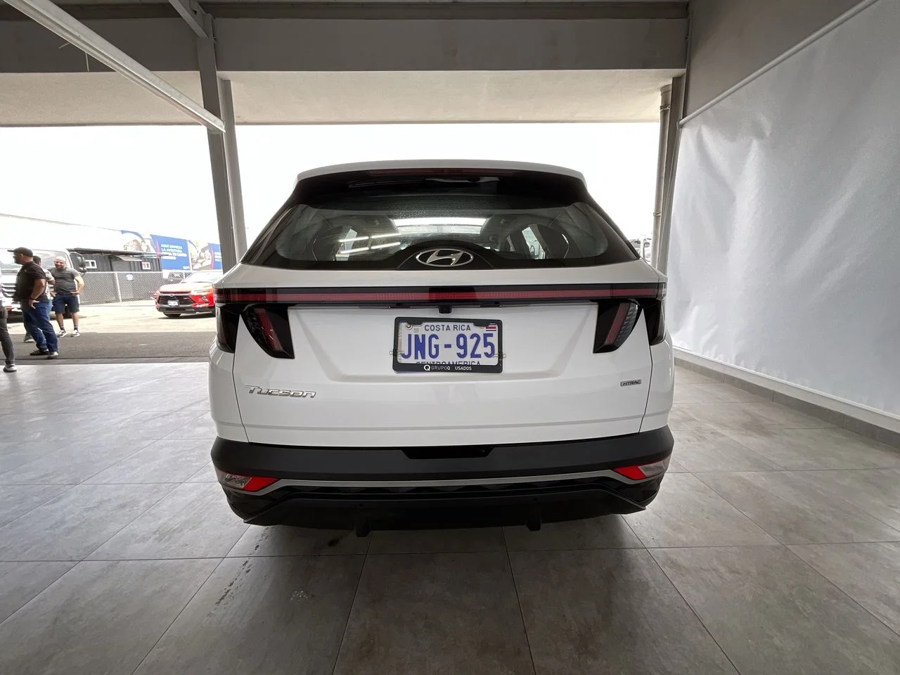 Exterior 6
