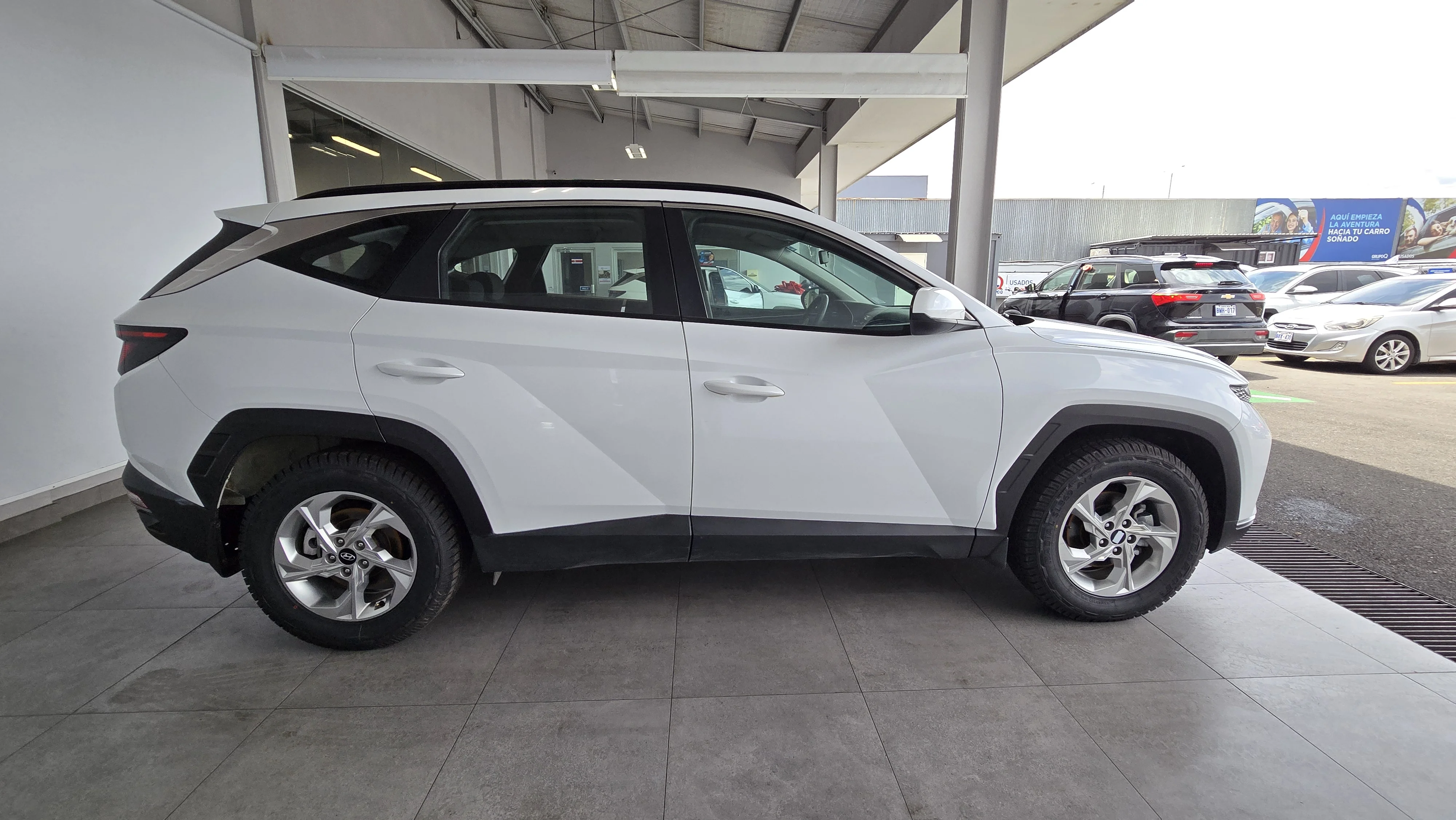 Exterior 5