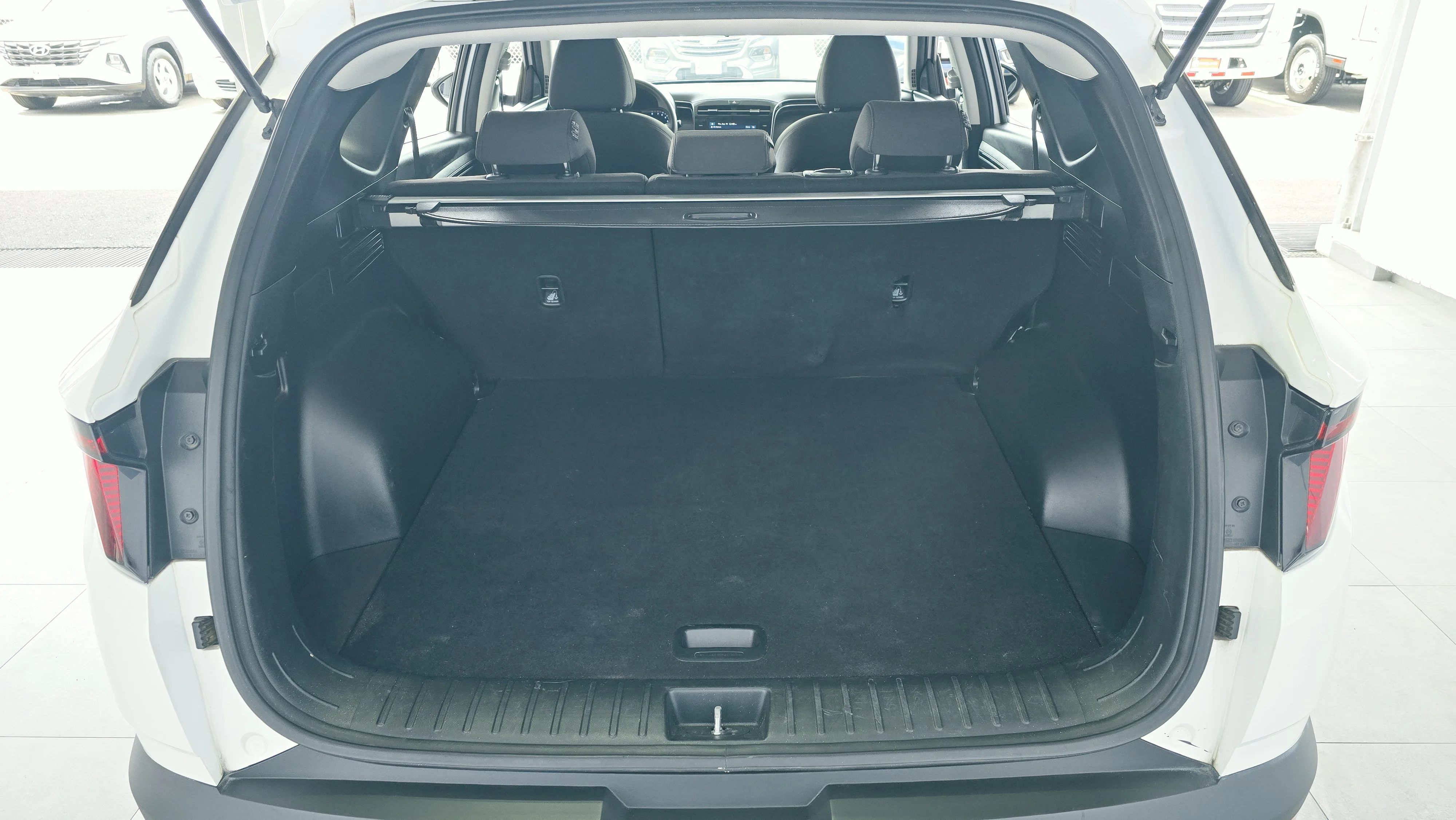 Interior 3