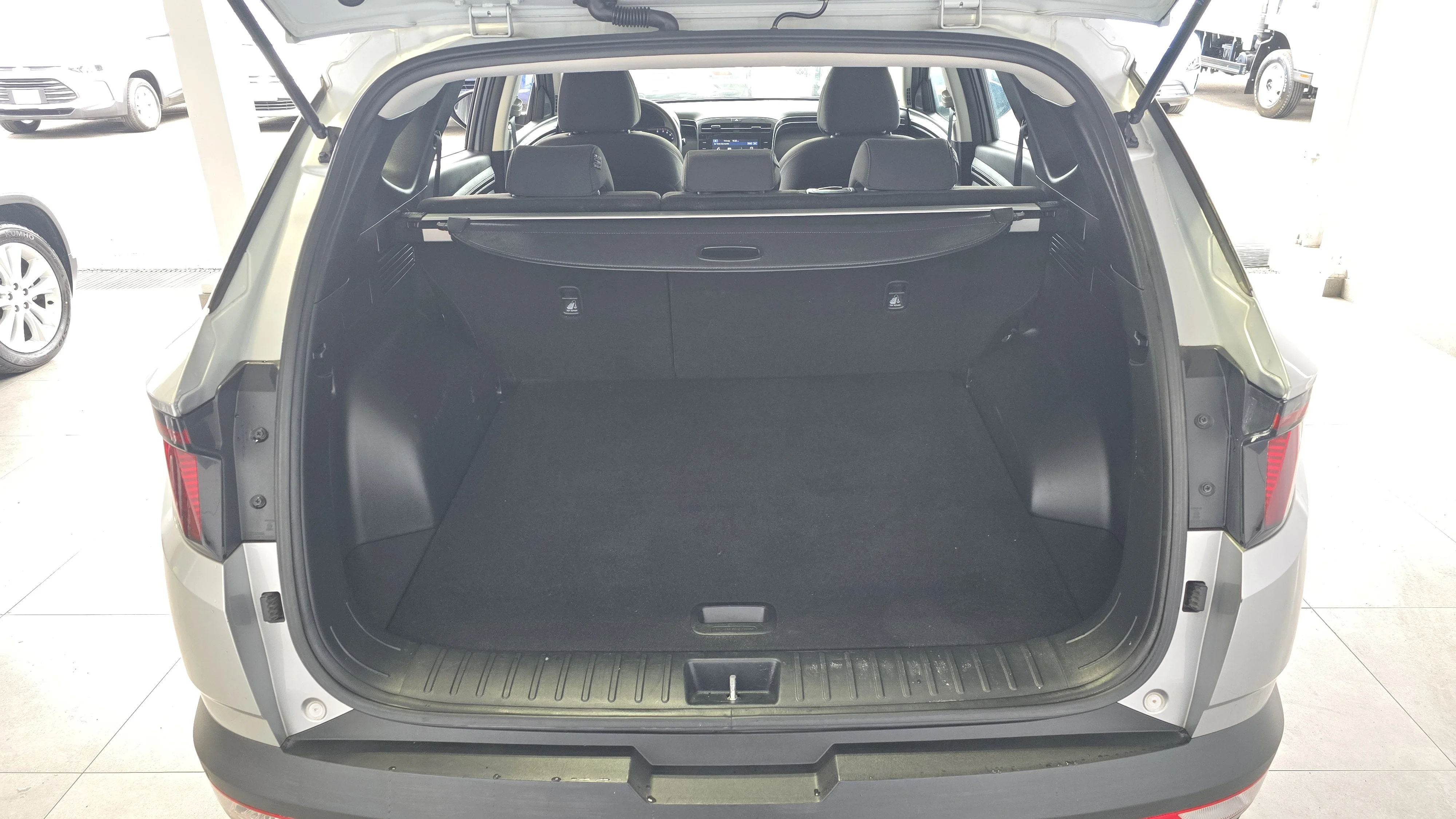 Interior 3