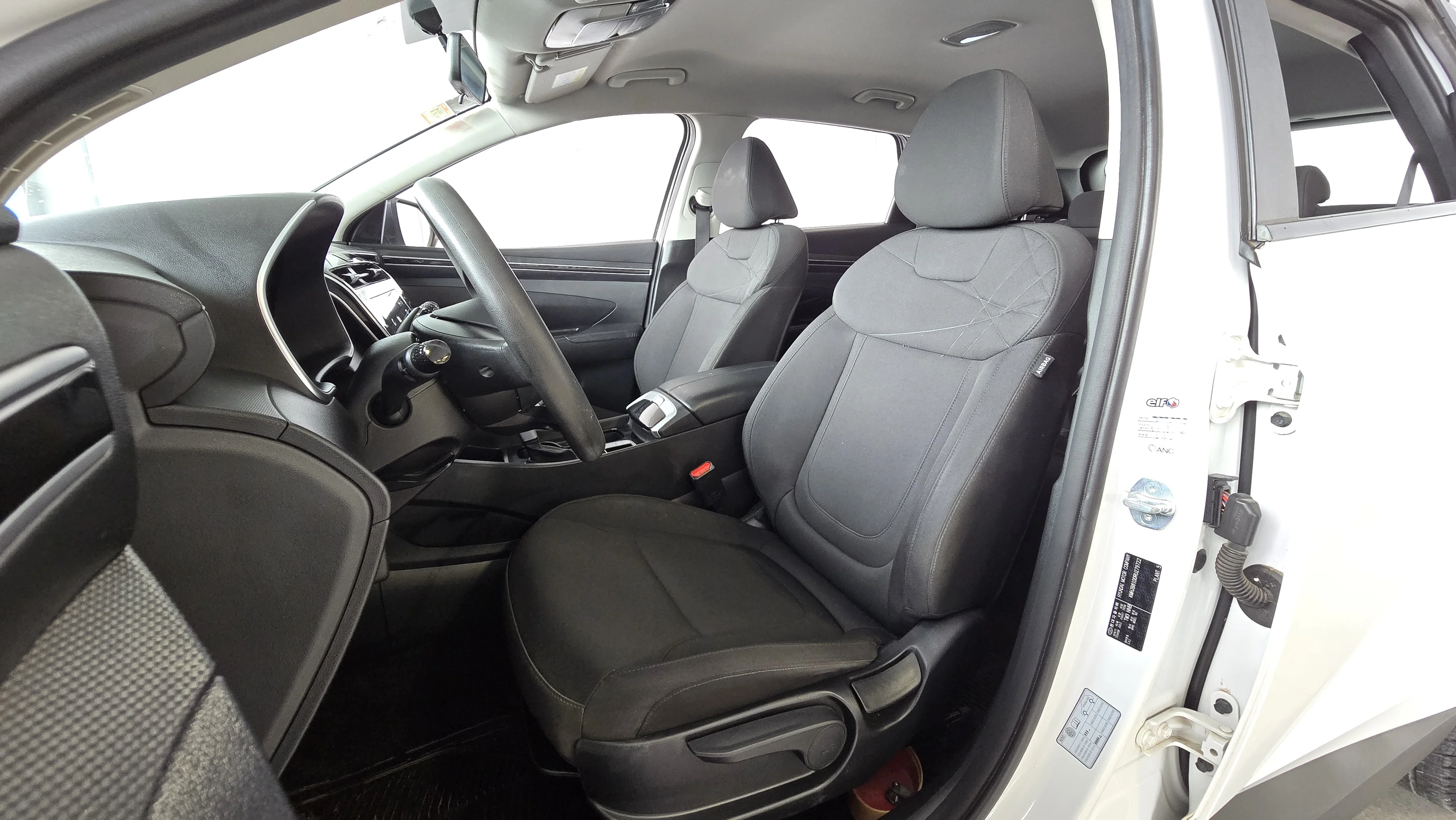 Interior 3