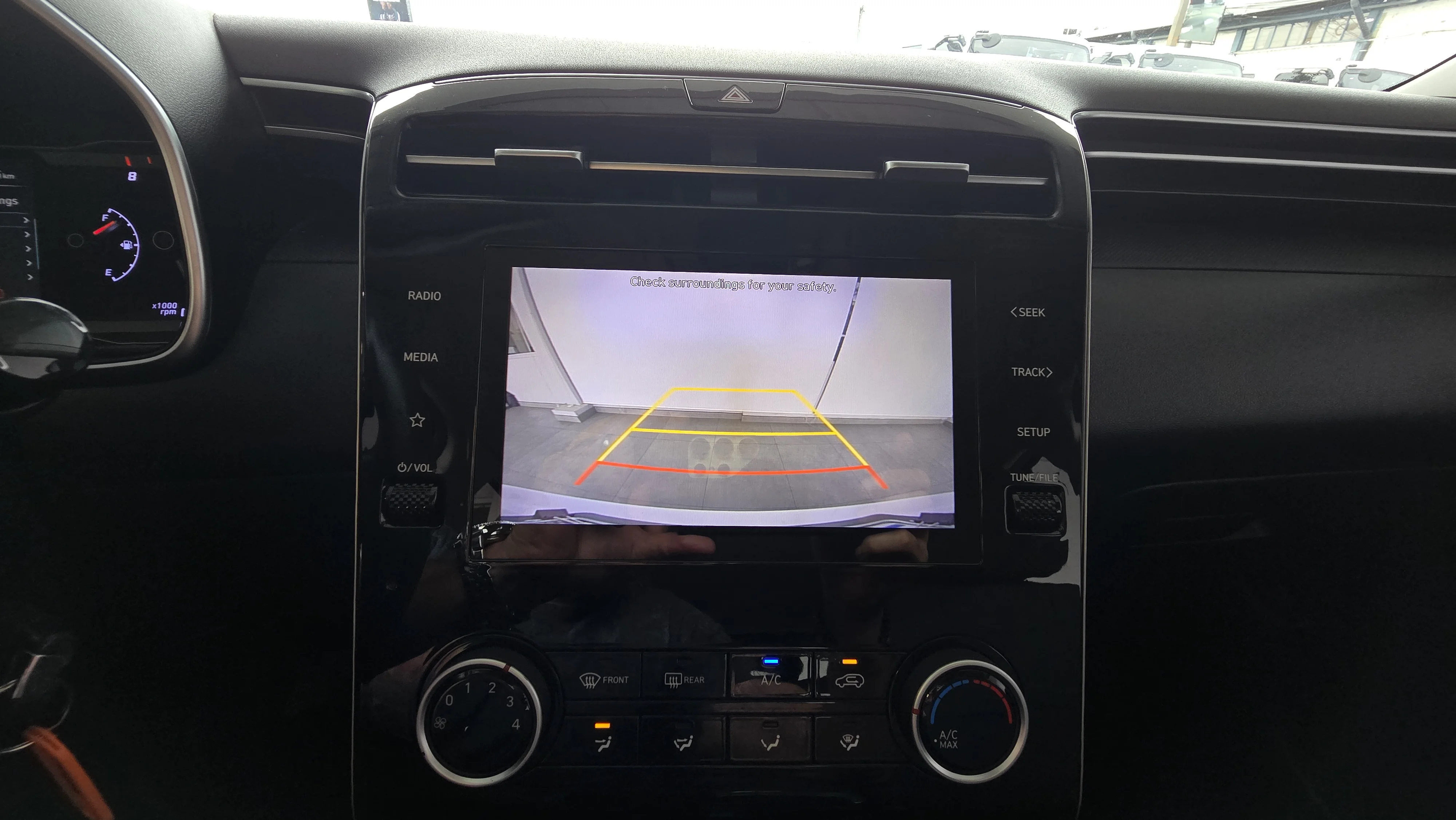 Interior 8