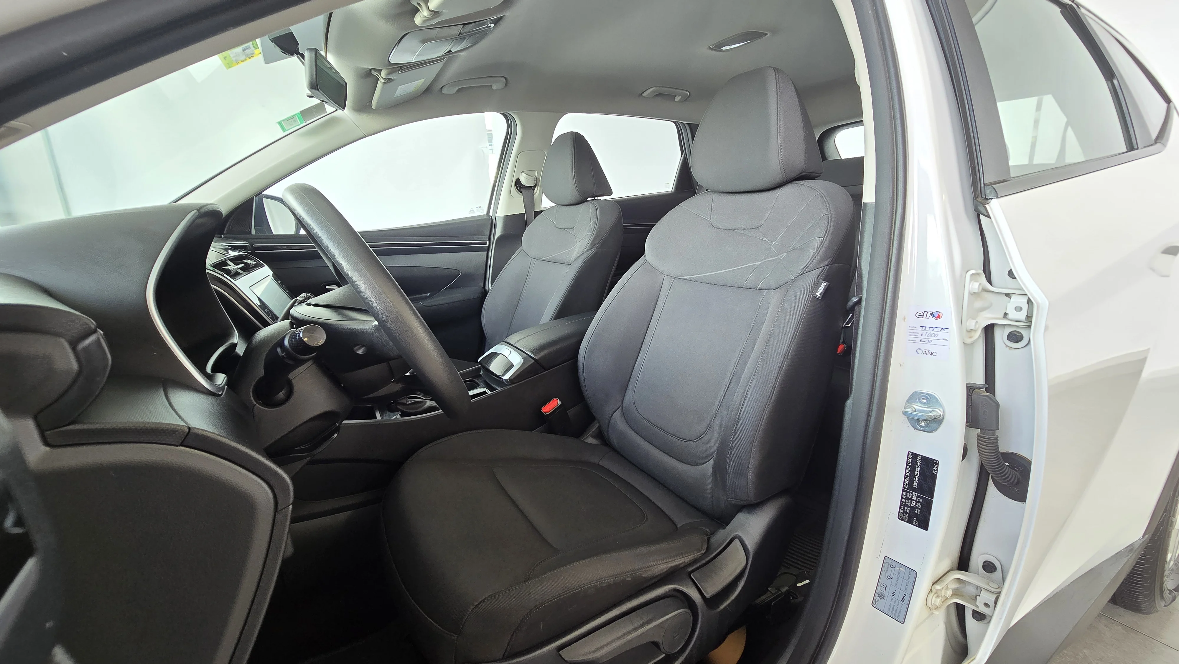 Interior 4