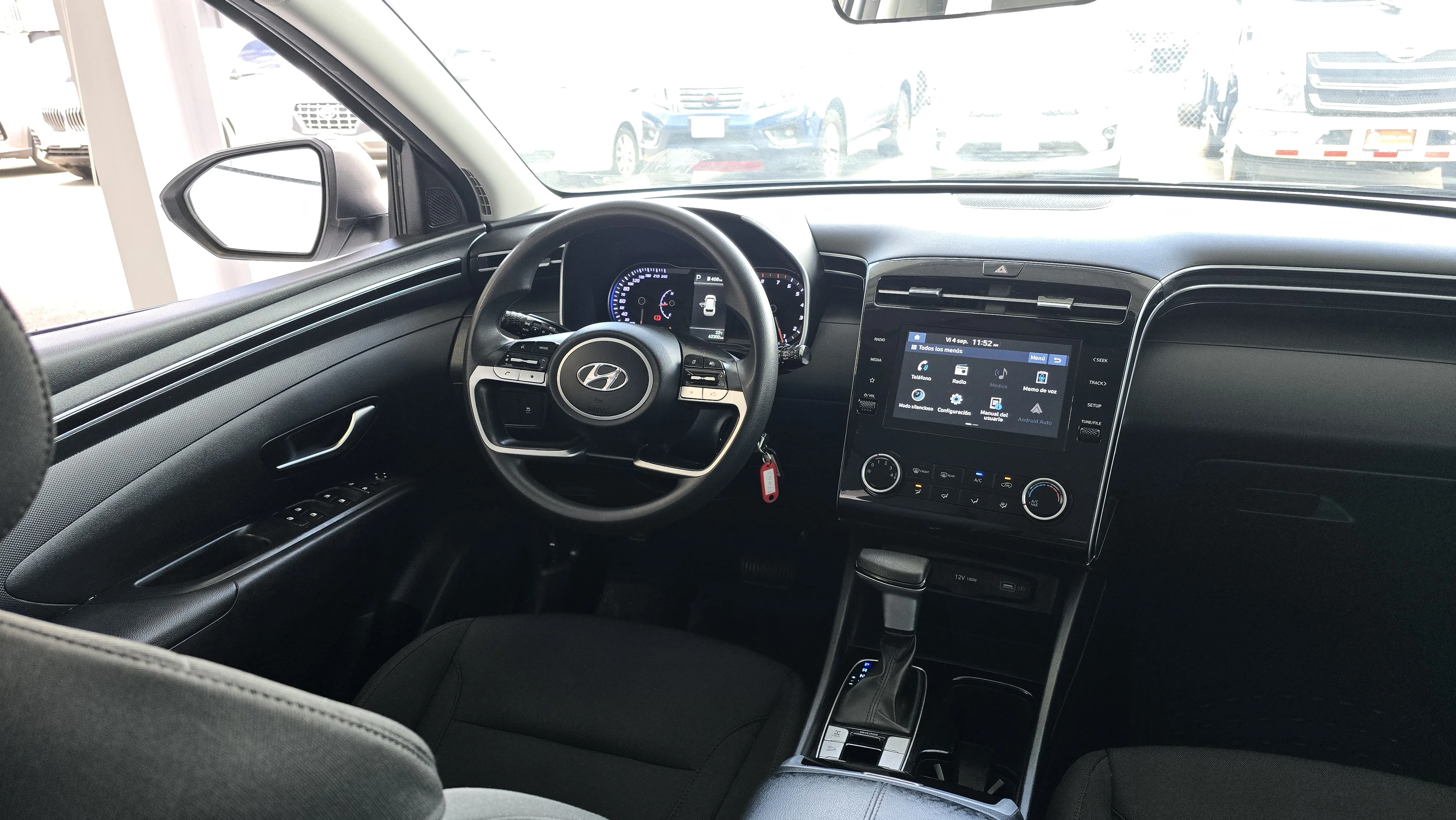 Interior 6