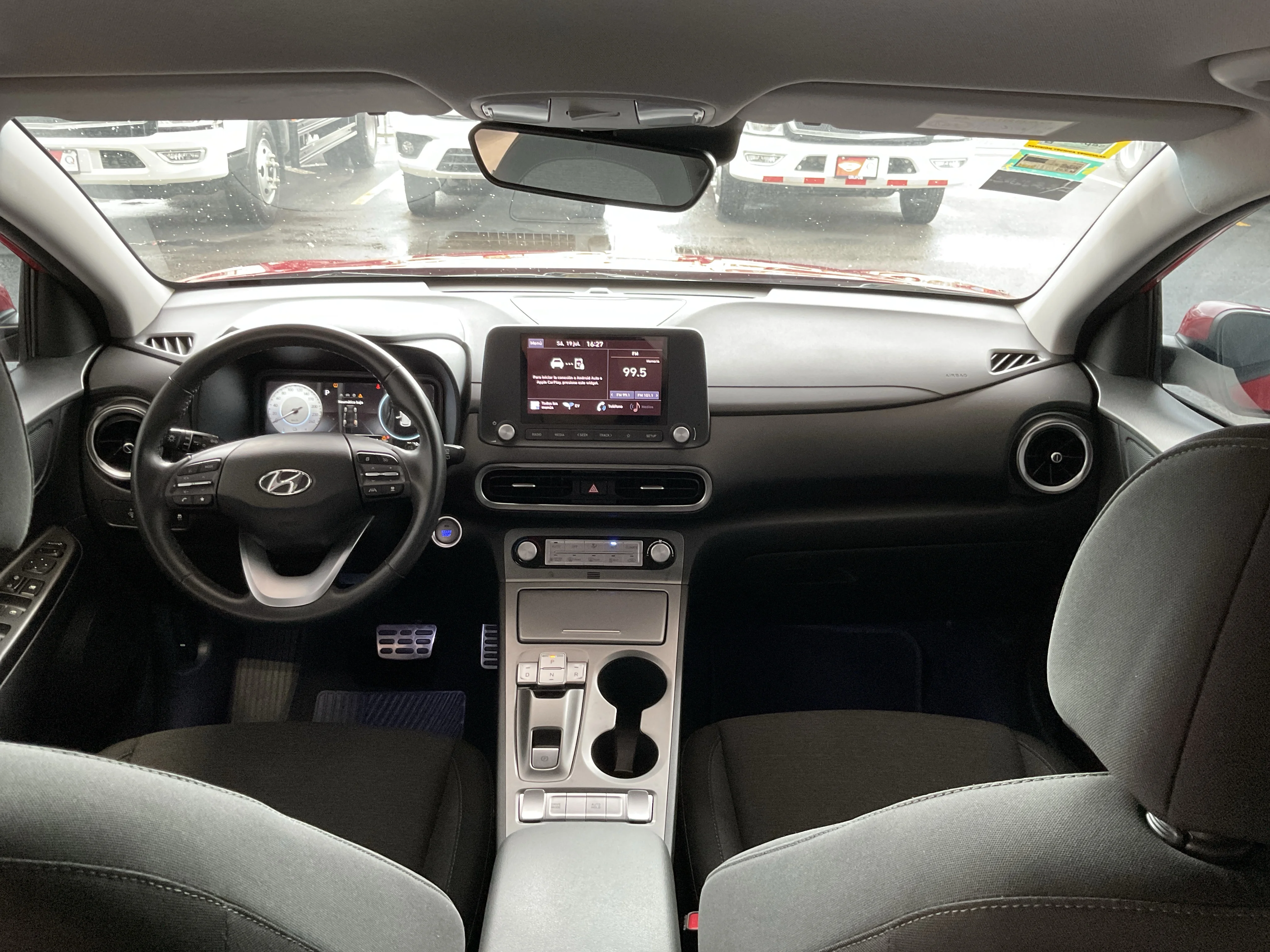 Interior 8