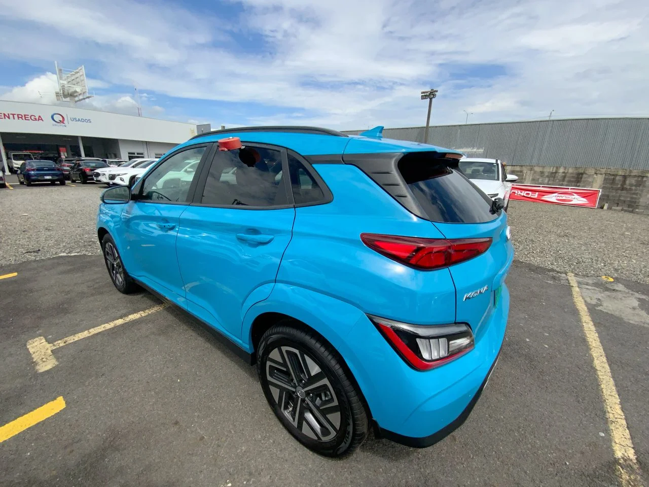 Exterior 10