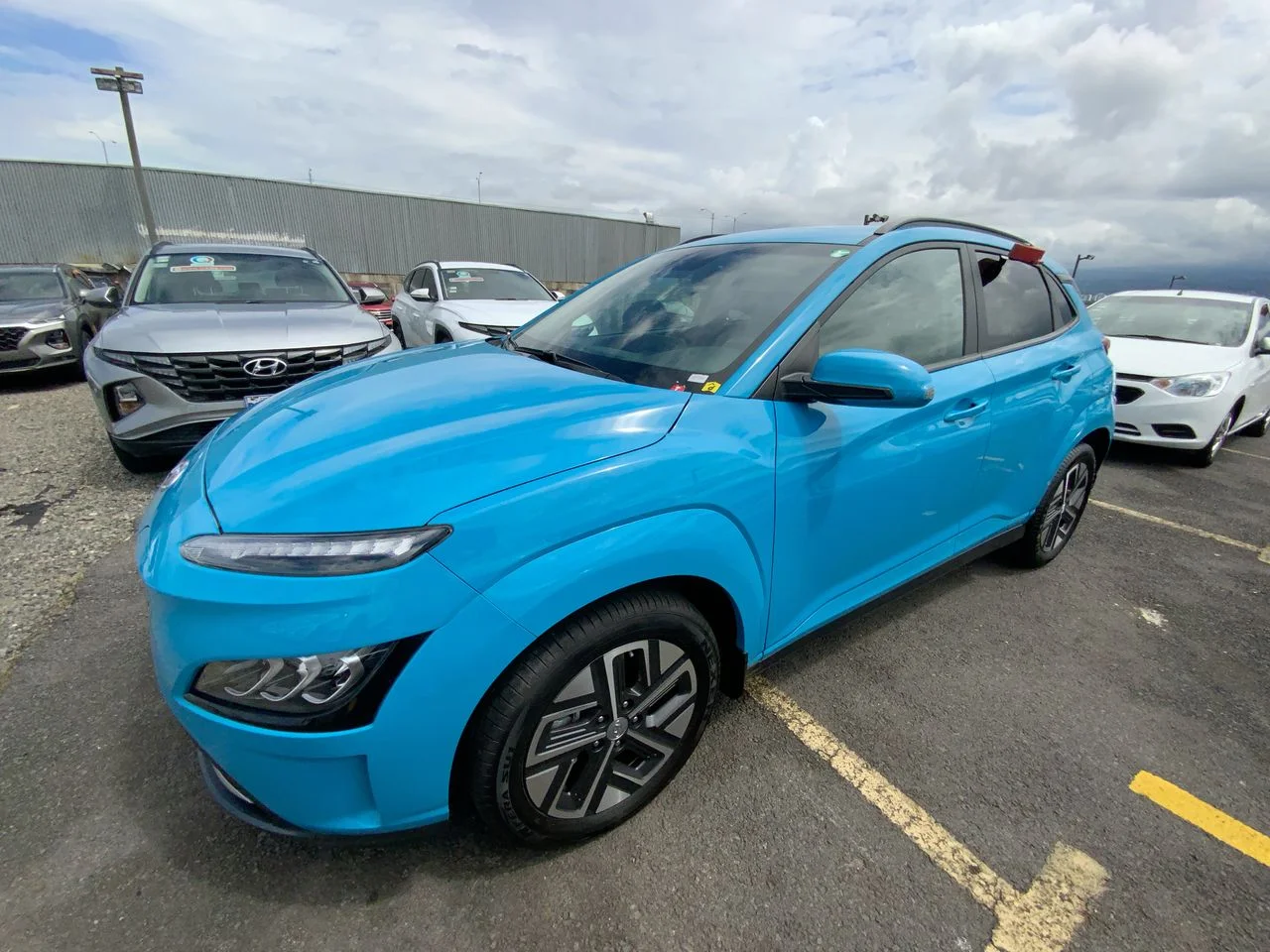 Exterior 12