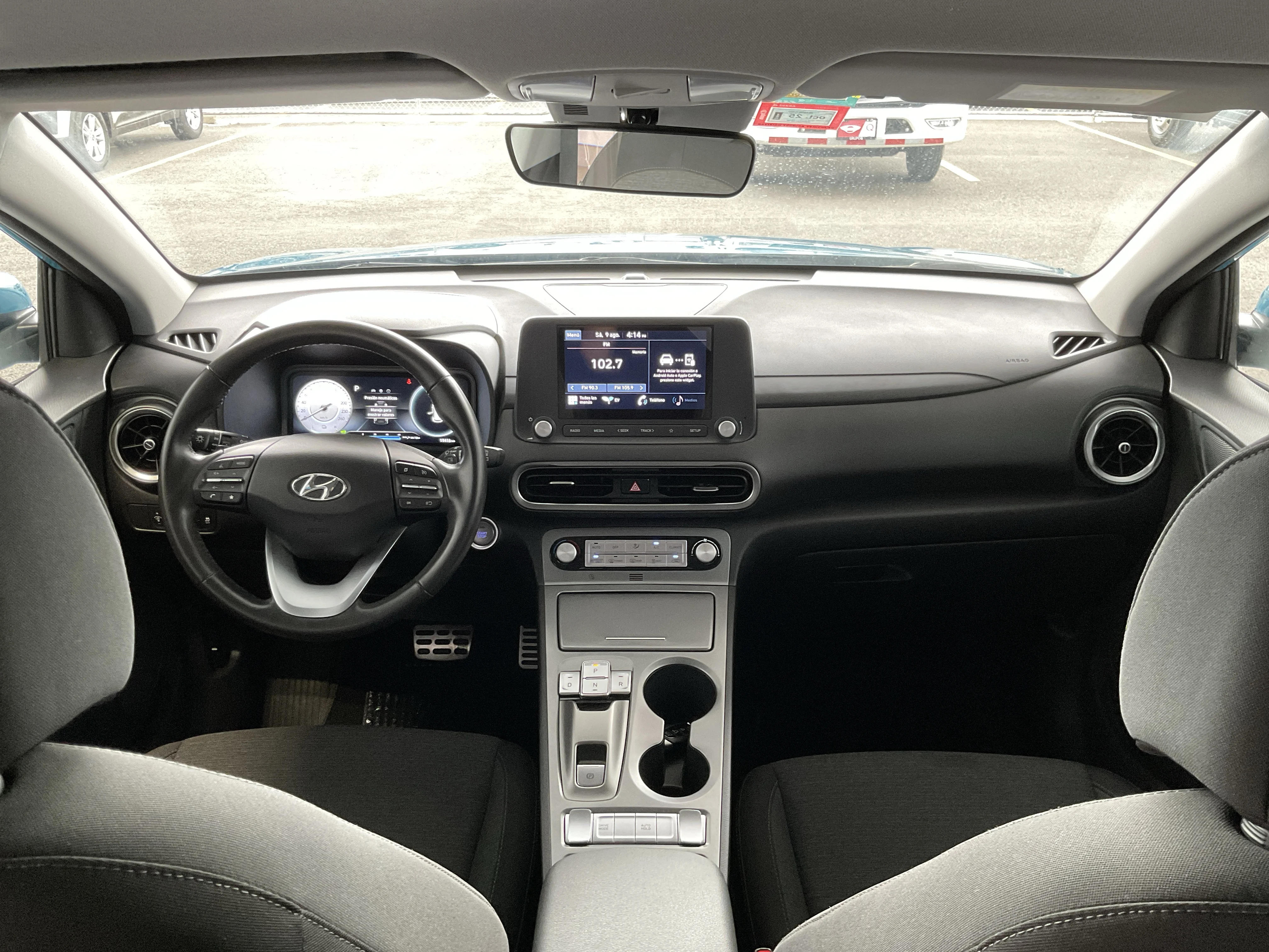 Interior 7