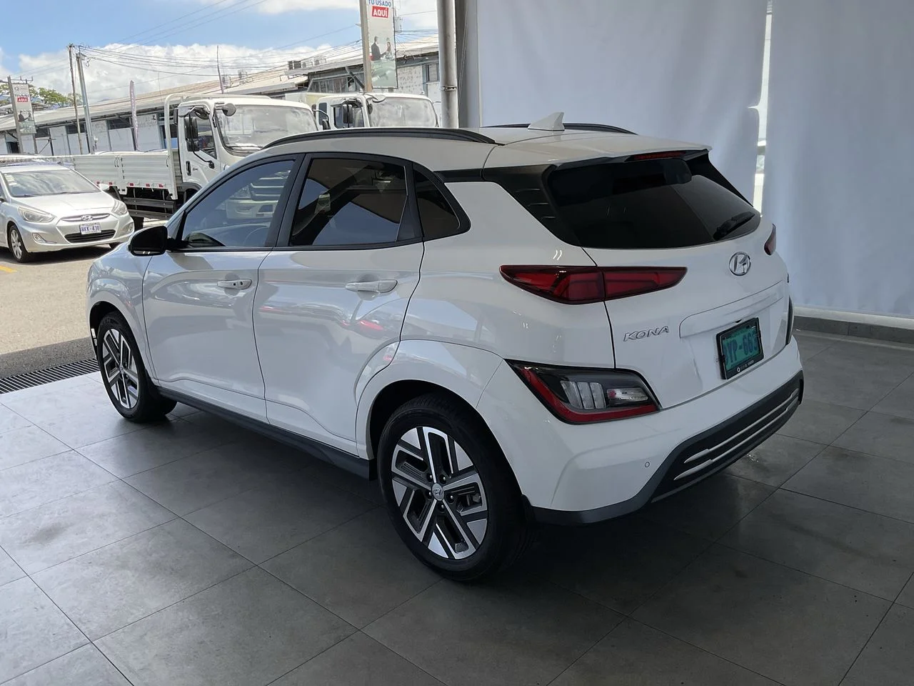 Exterior 5