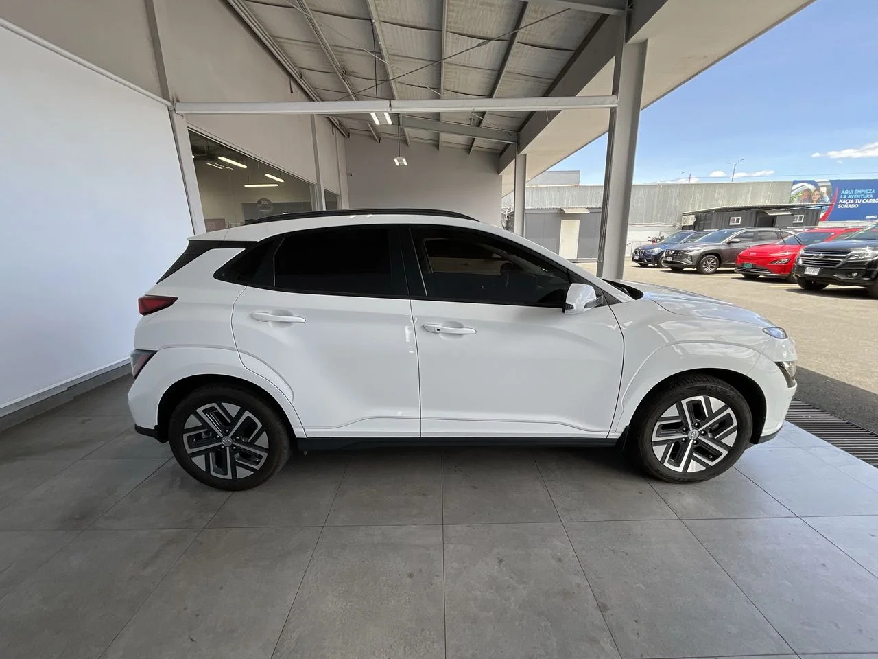 Exterior 8