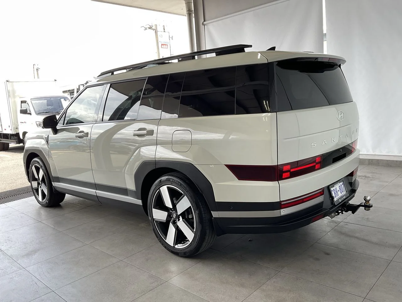 Exterior 5