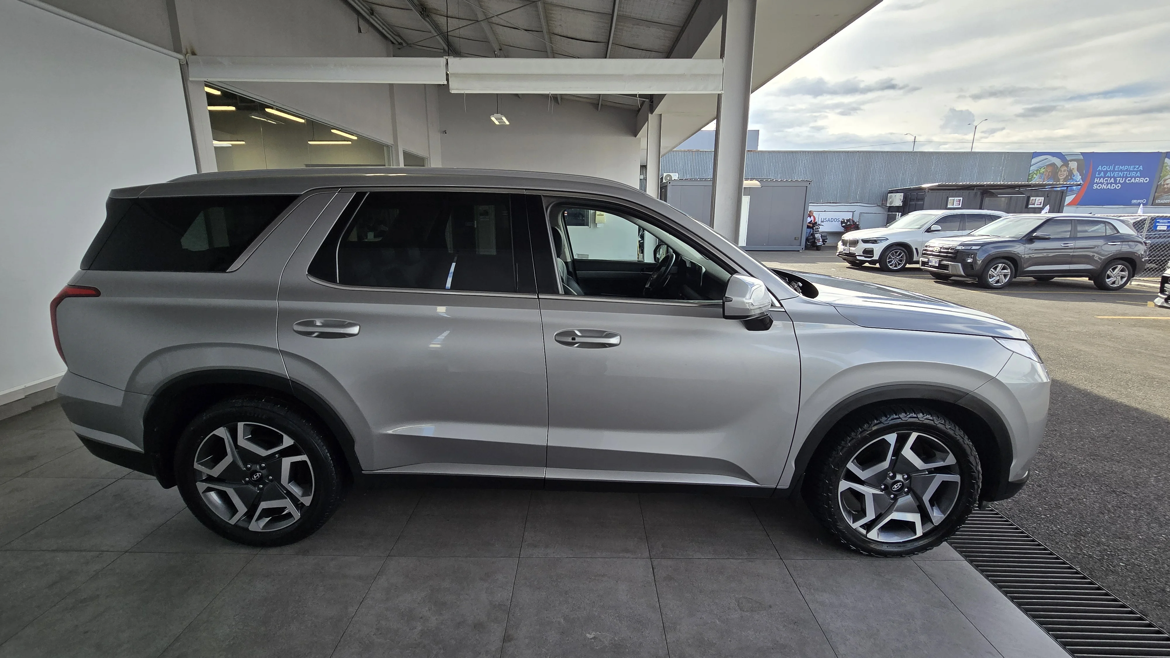 Exterior 5