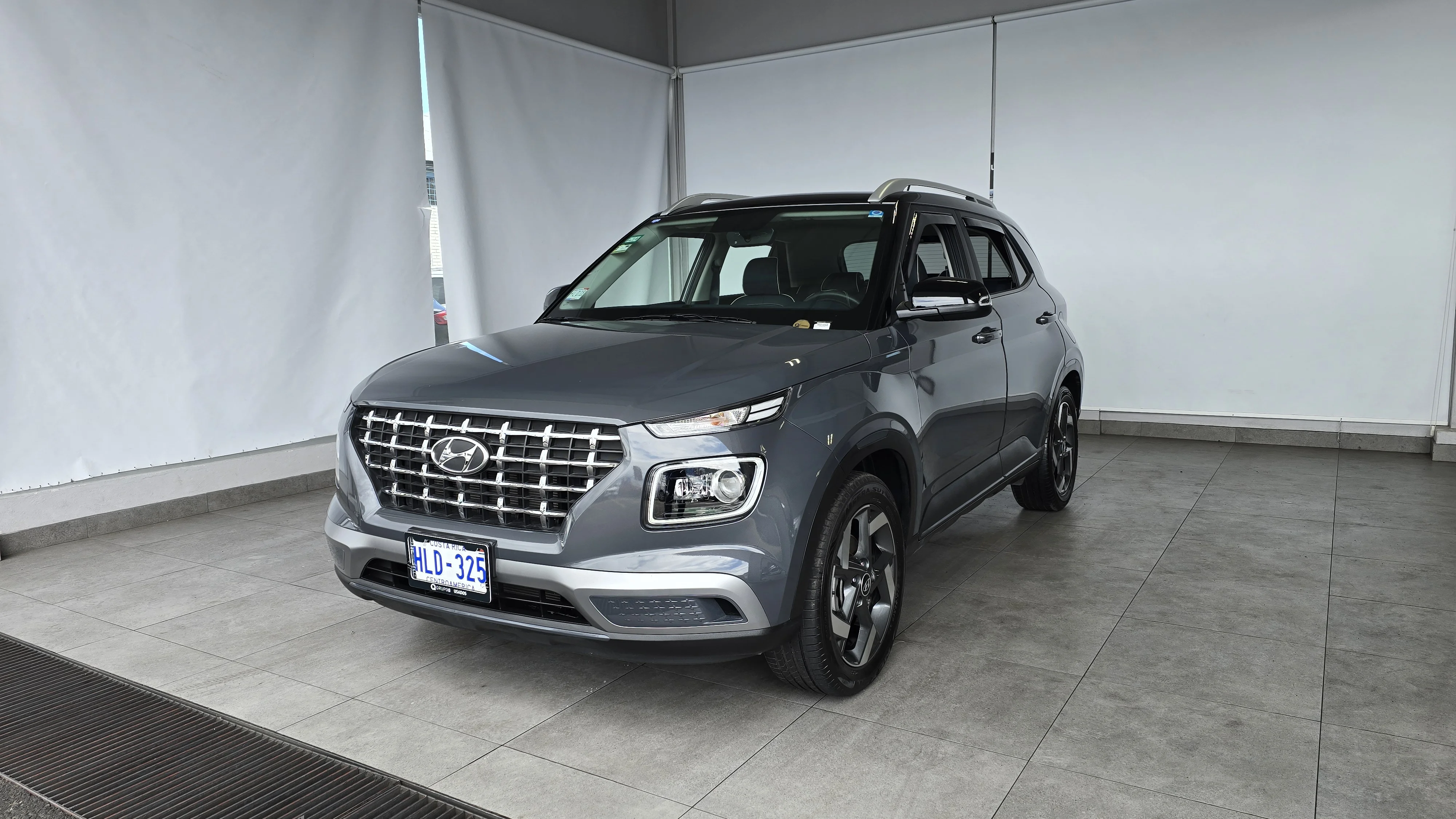 Exterior 6