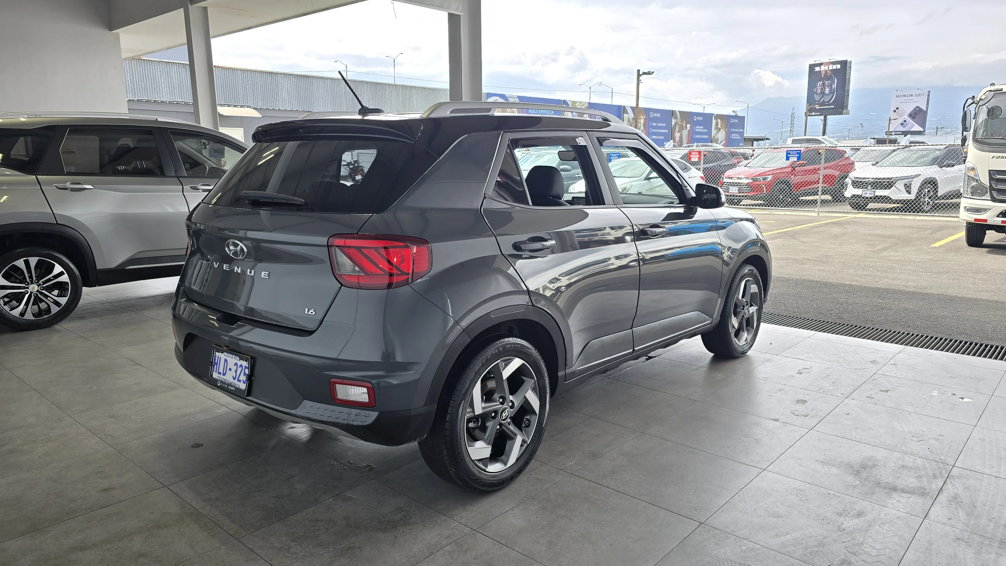 Exterior 9