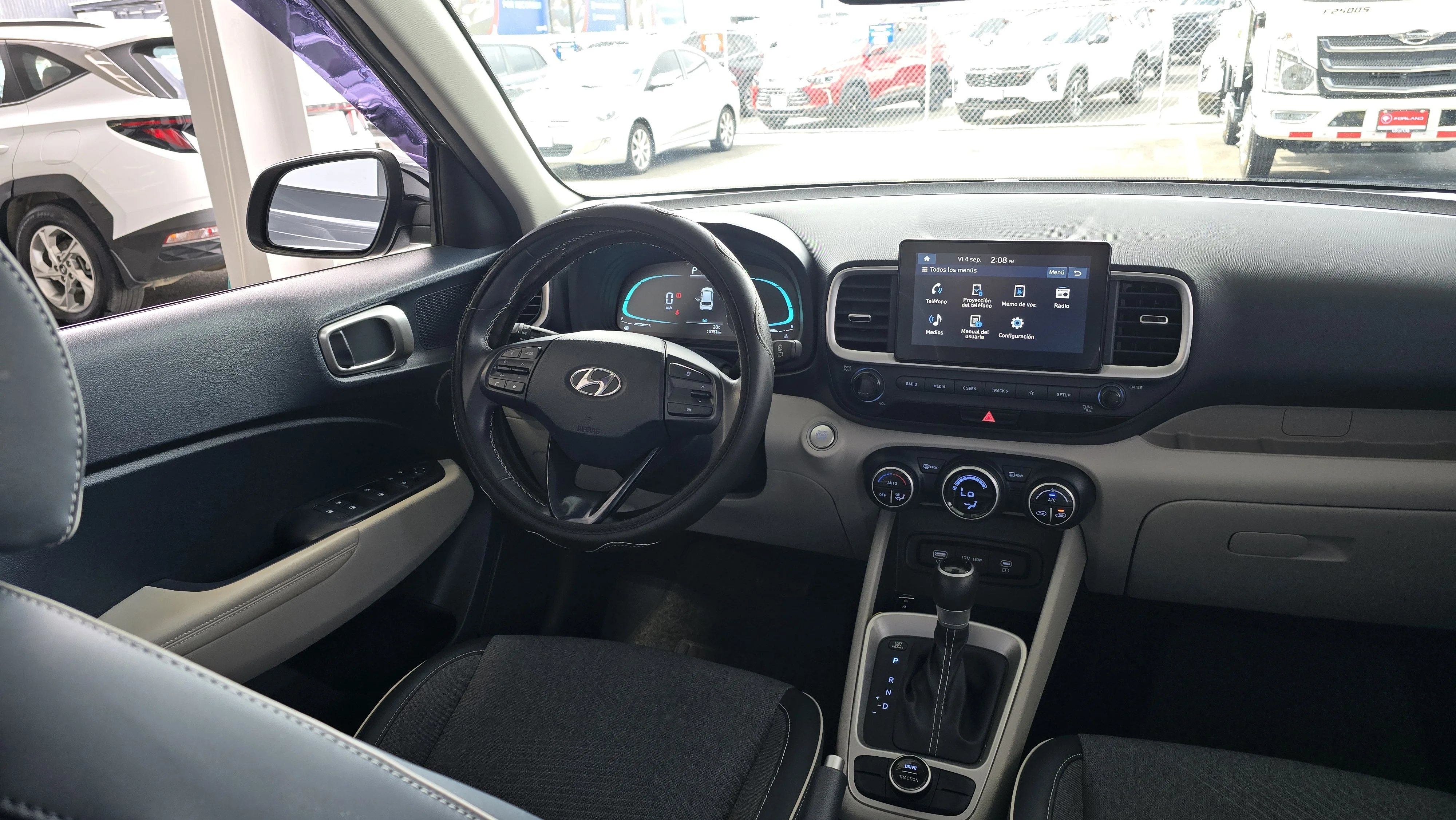 Interior 7