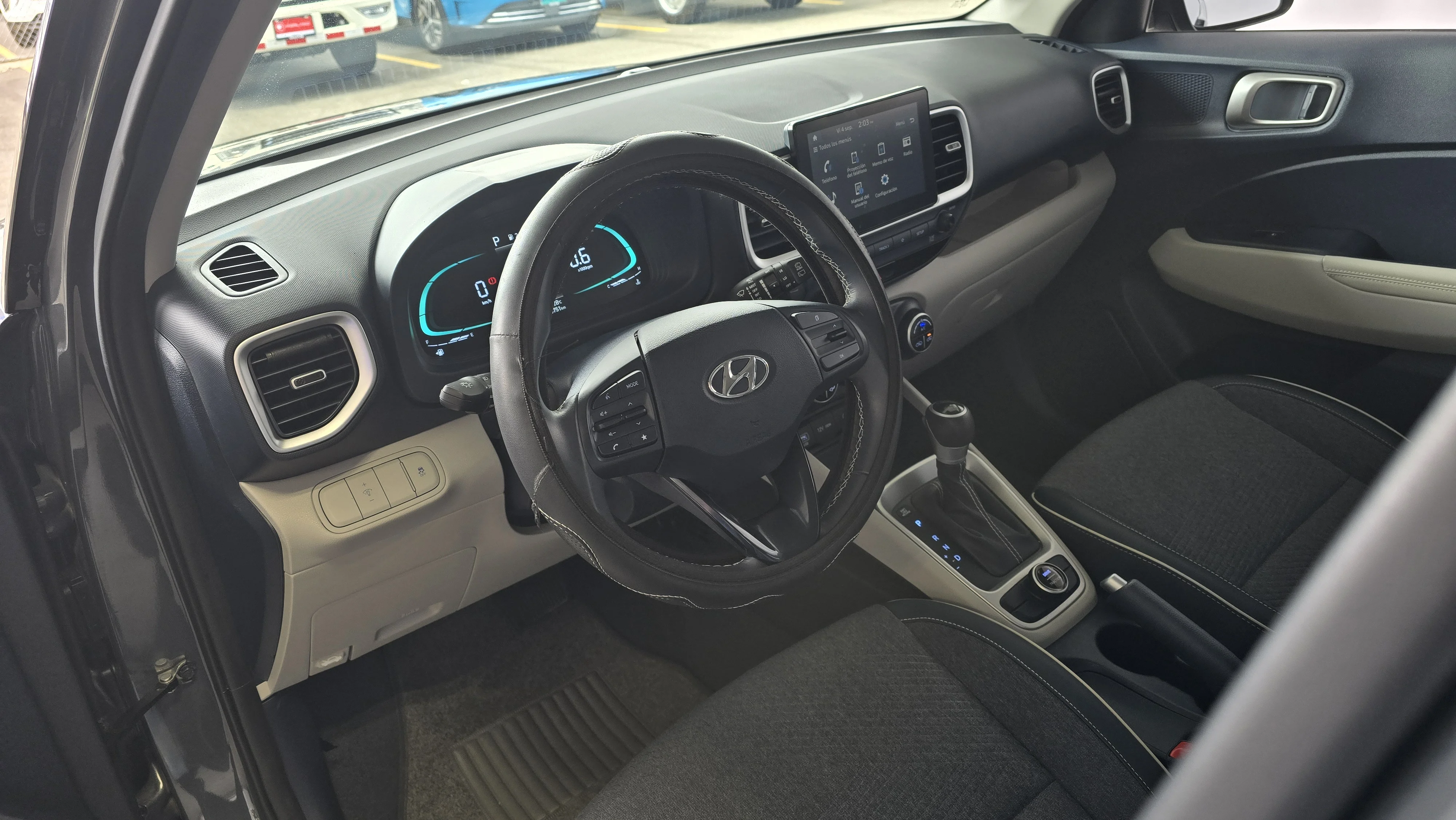 Interior 5