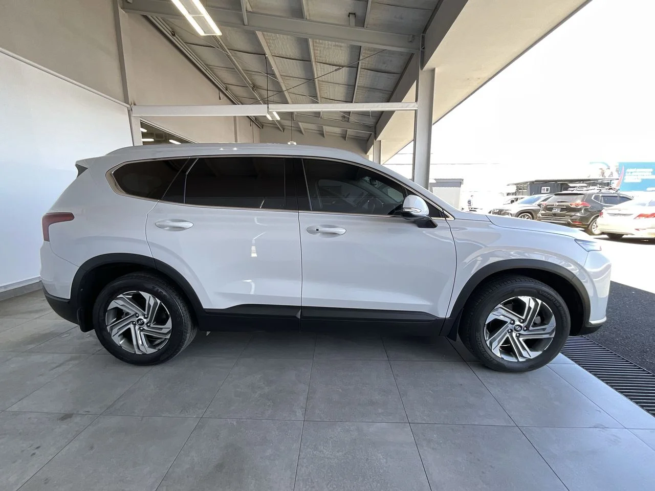 Exterior 8