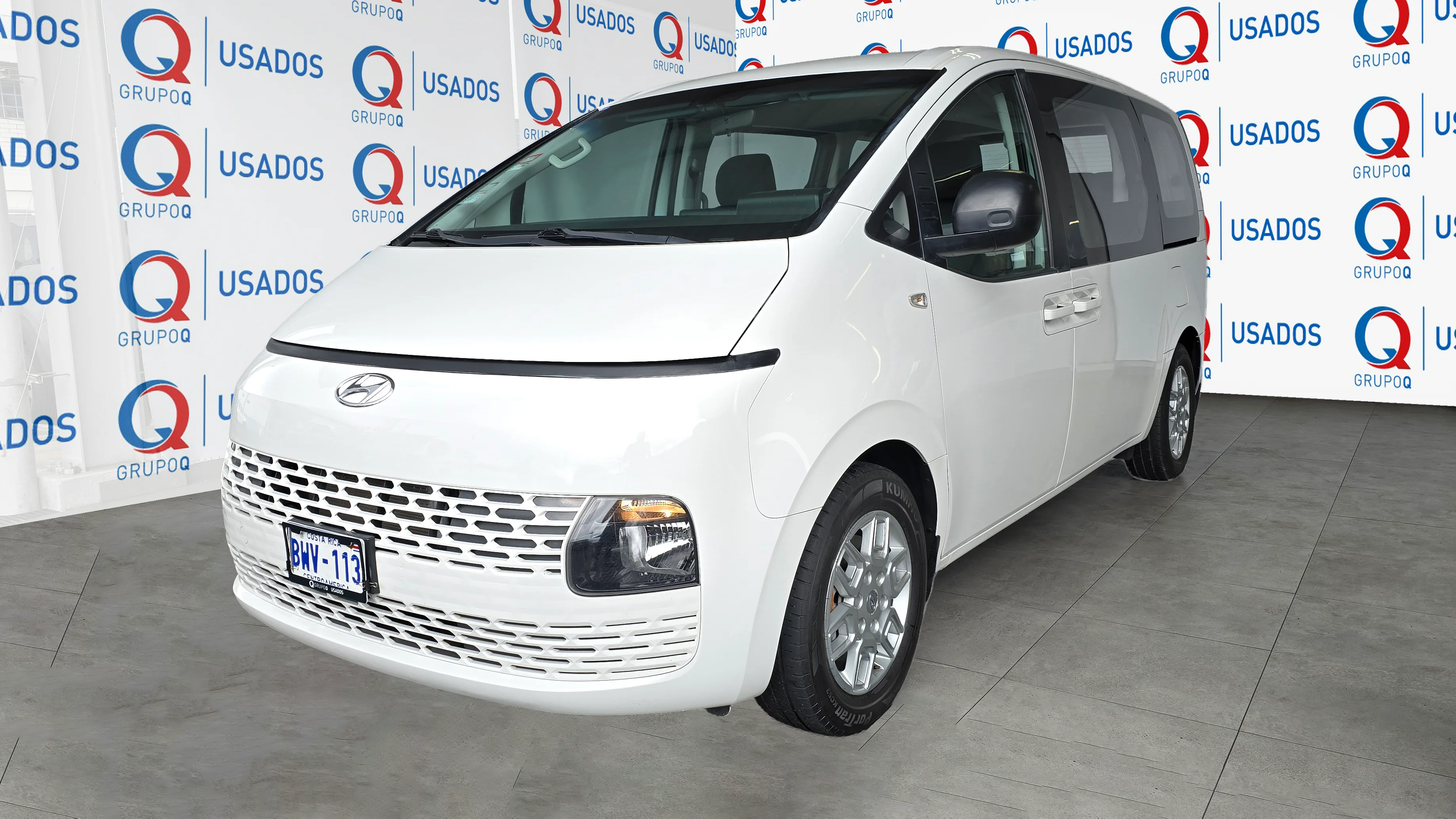 Hyundai STARIA TOUR