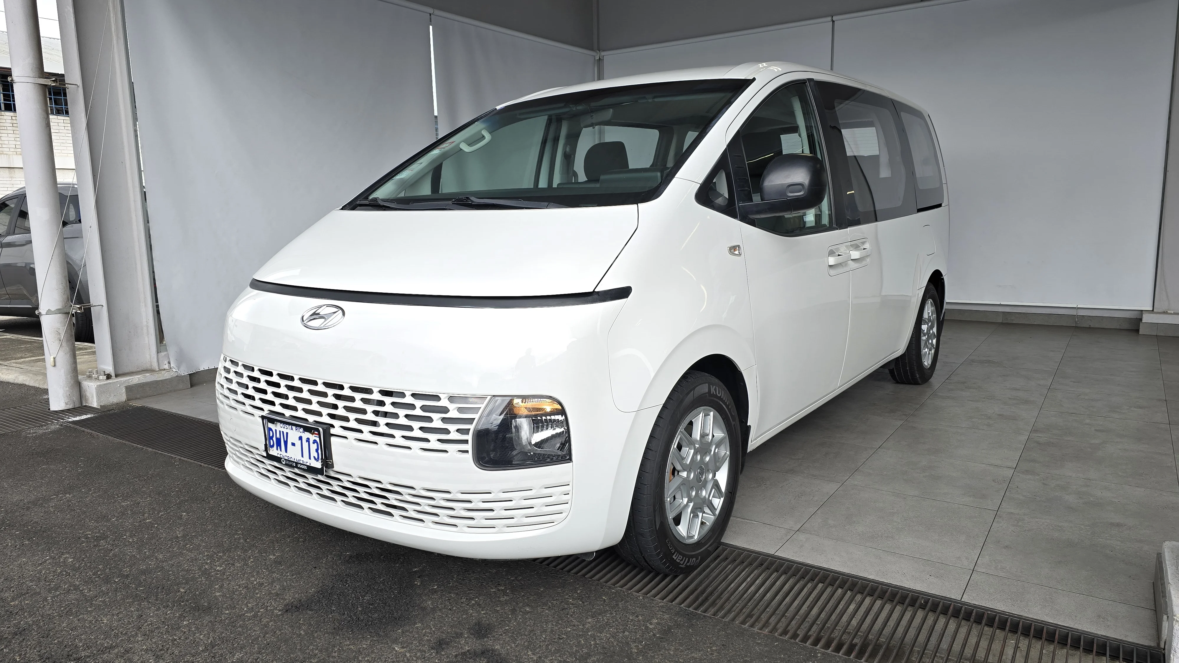 Exterior 6