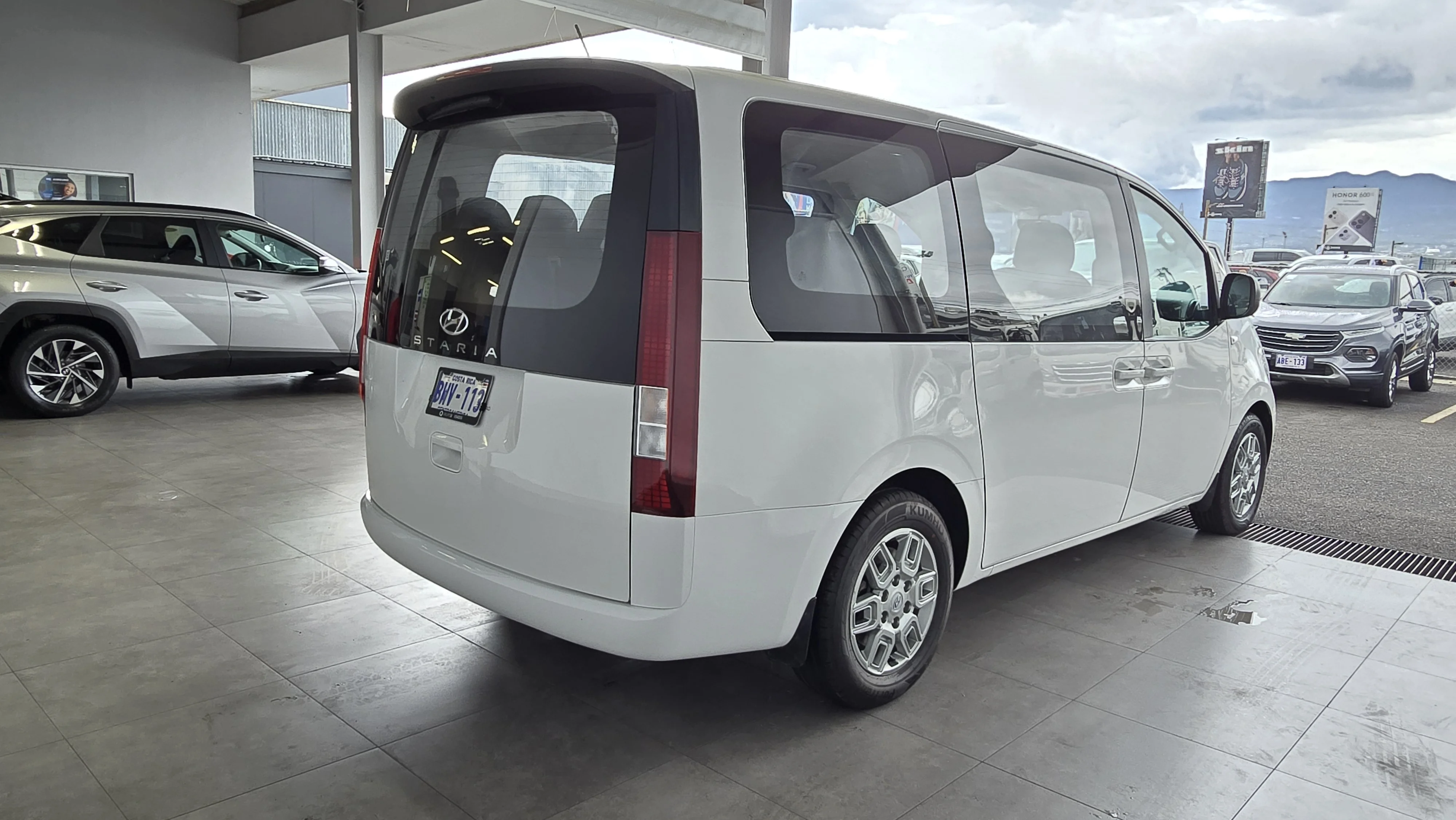Exterior 9