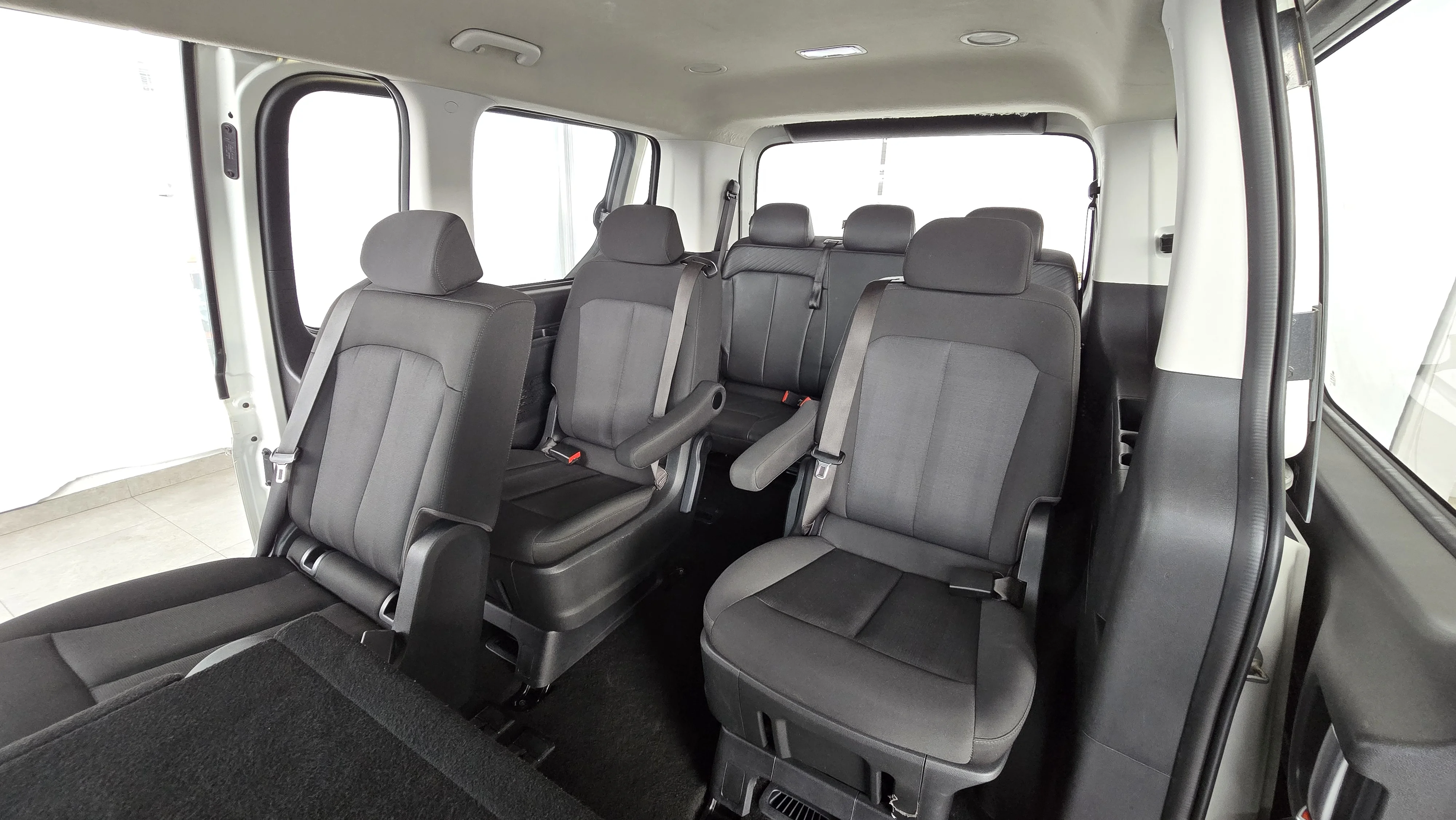 Interior 5