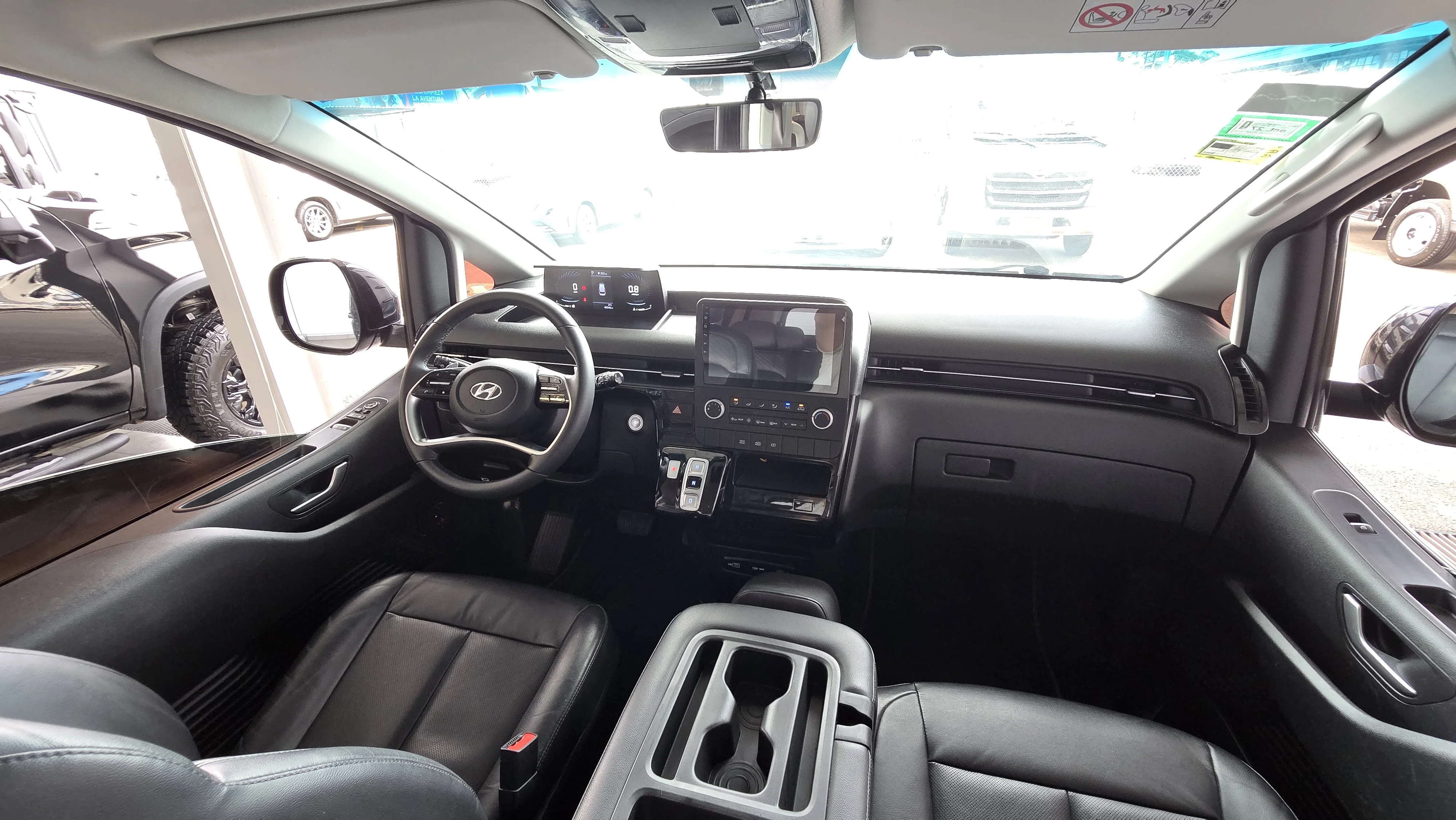 Interior 4