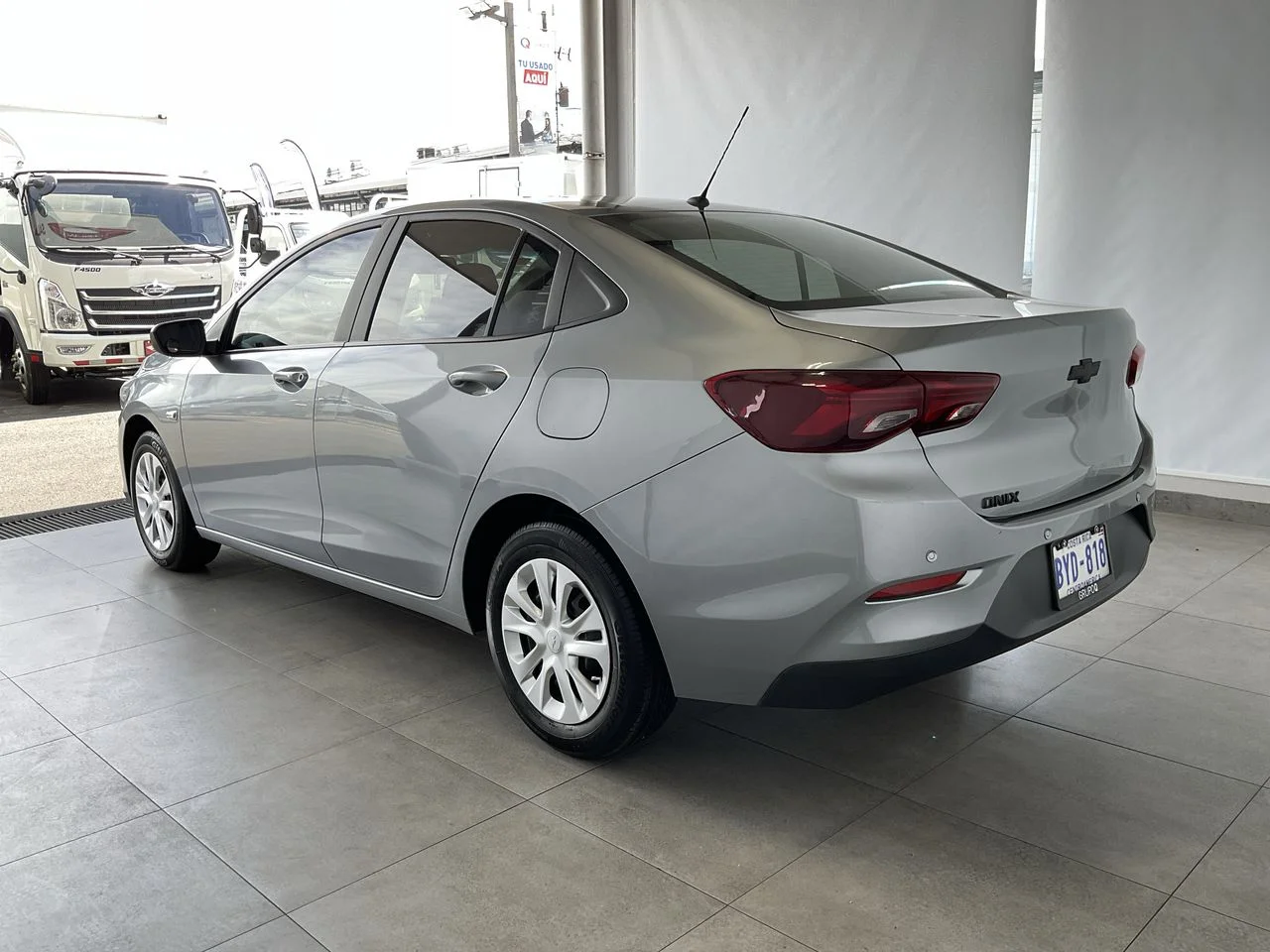 Exterior 5