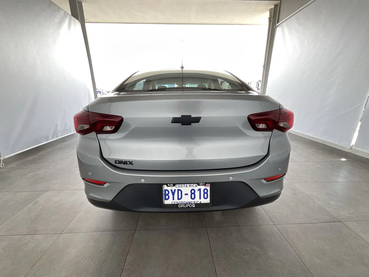 Exterior 6