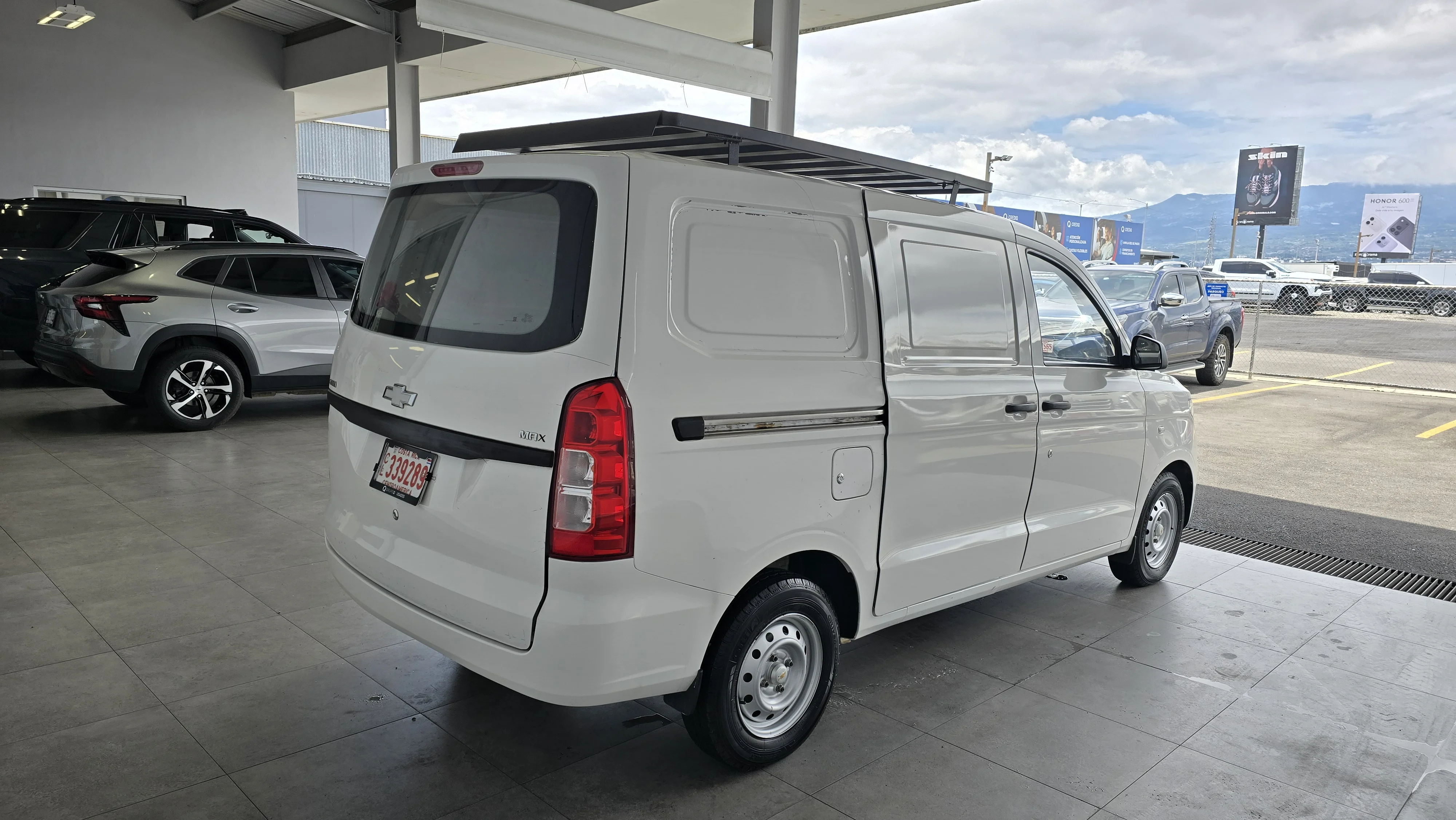 Exterior 4