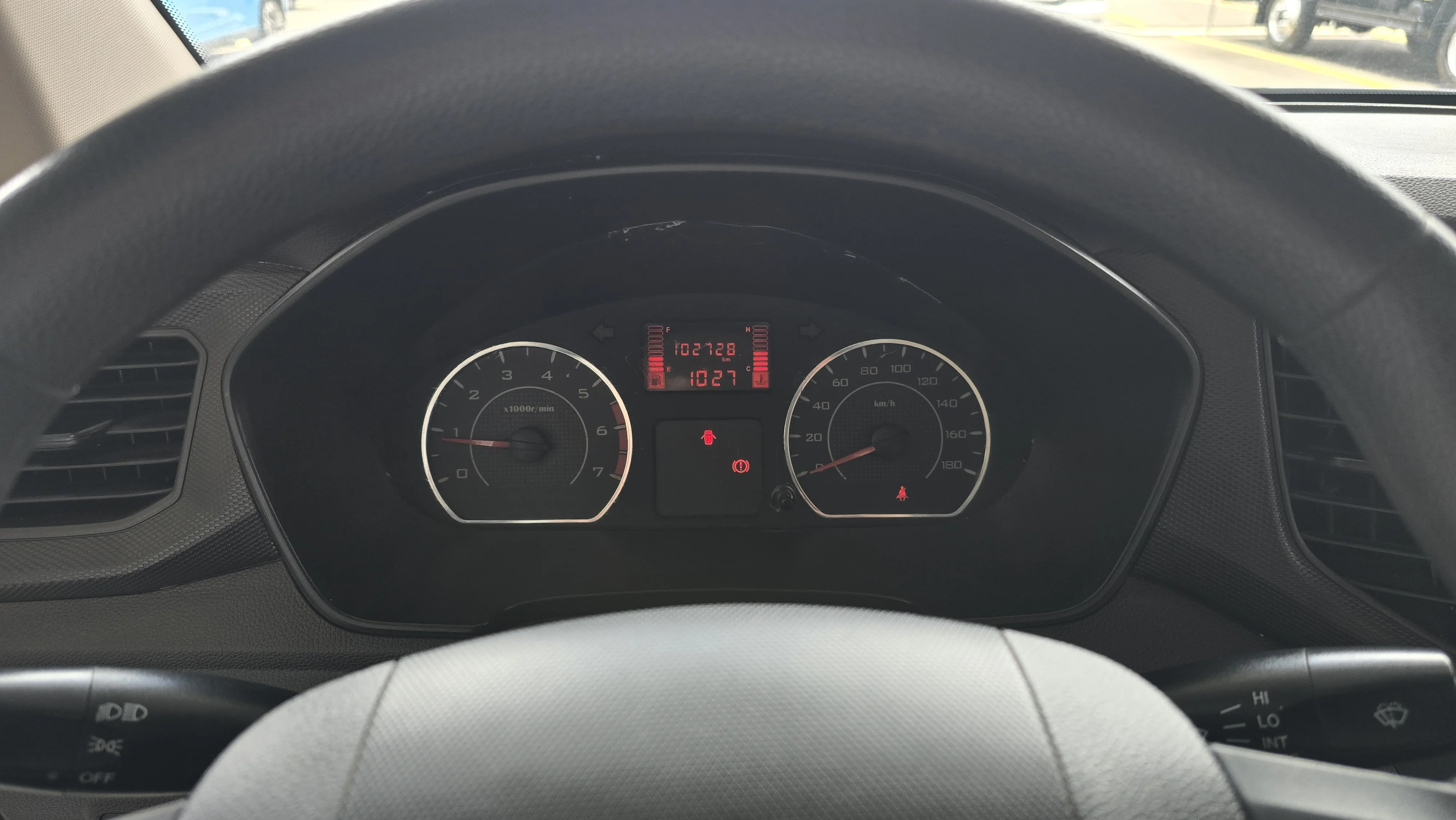 Interior 6
