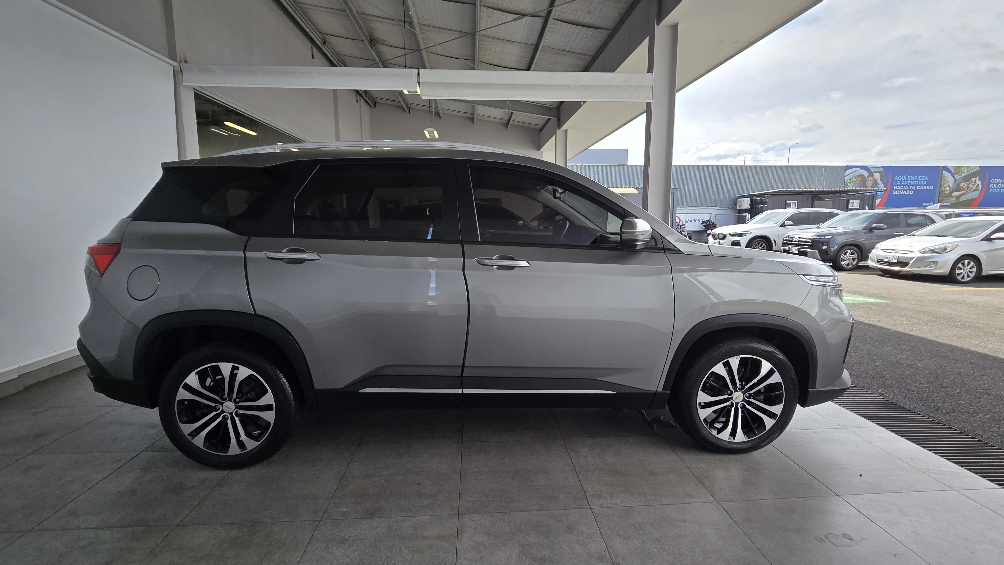 Exterior 5