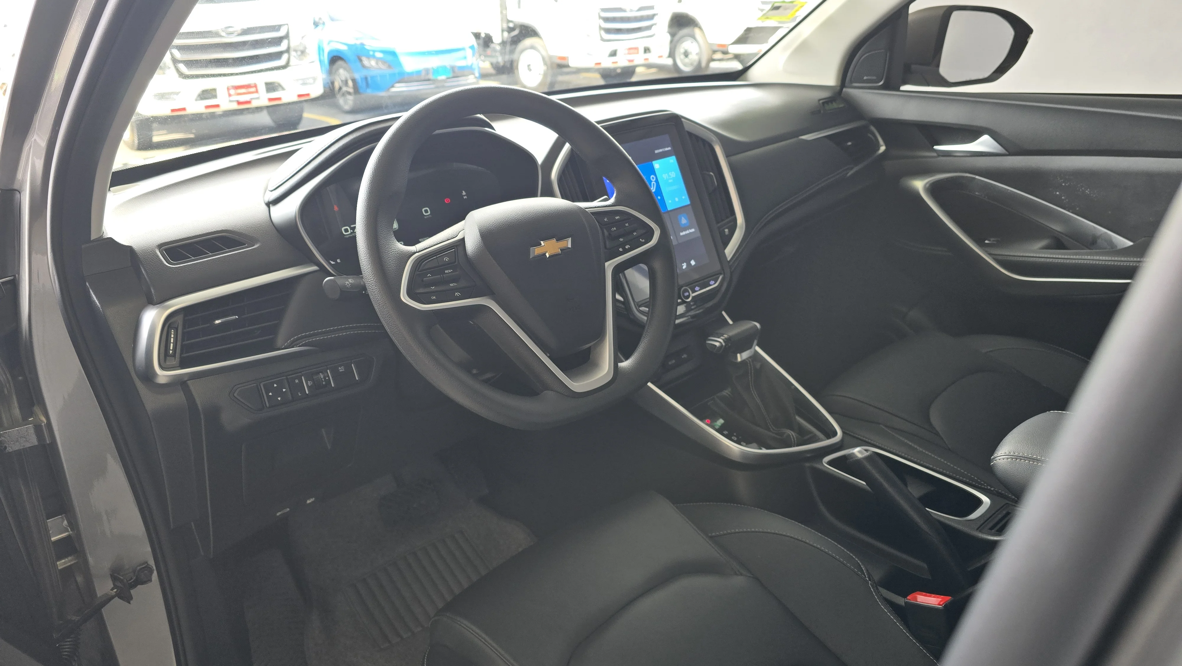 Interior 5