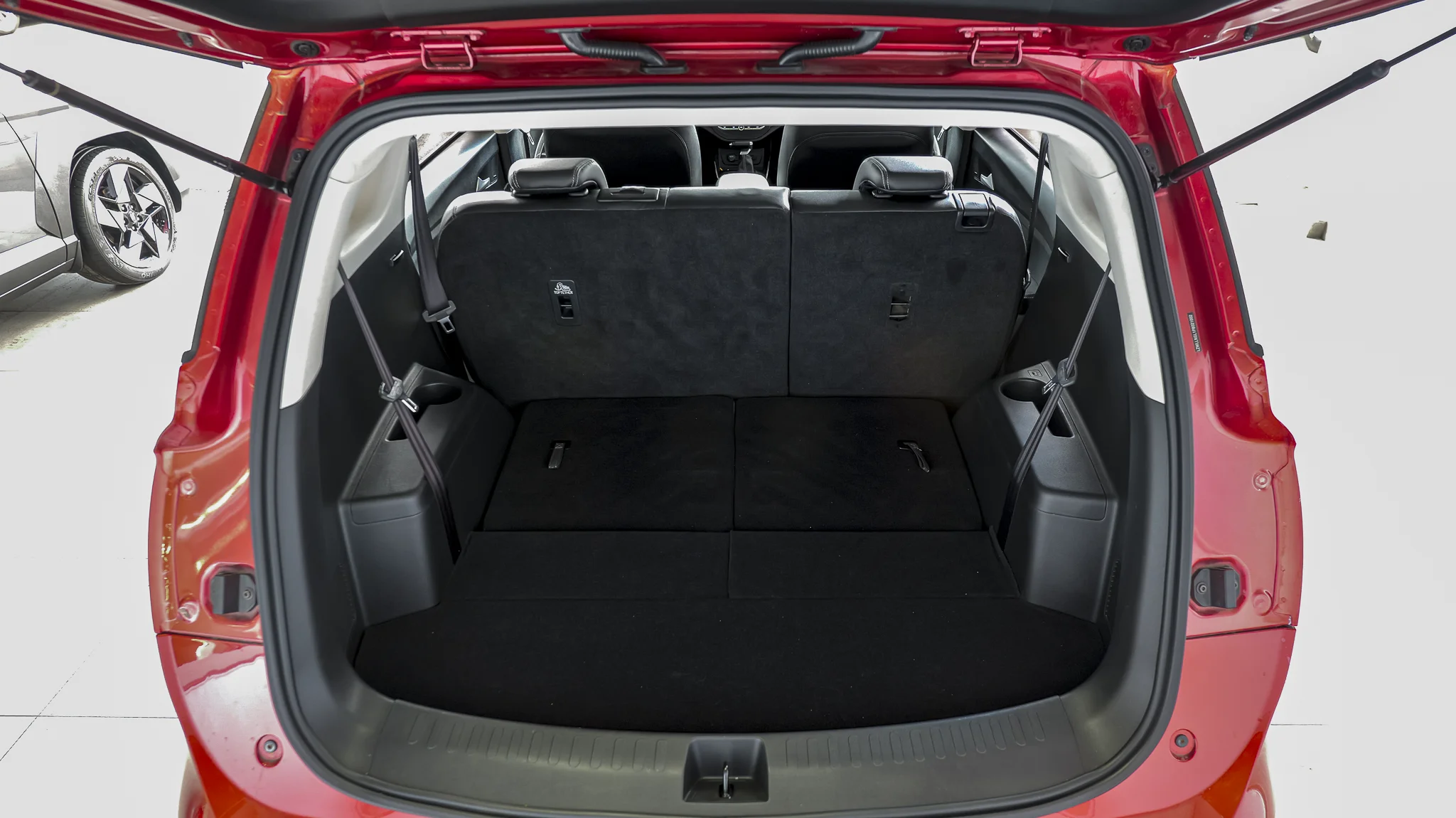 Interior 3