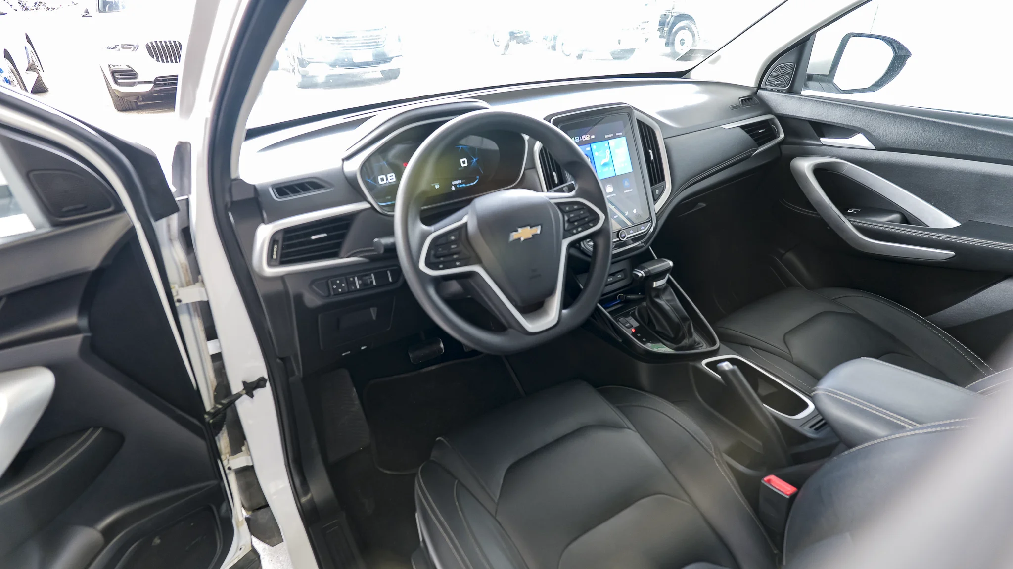 Interior 5