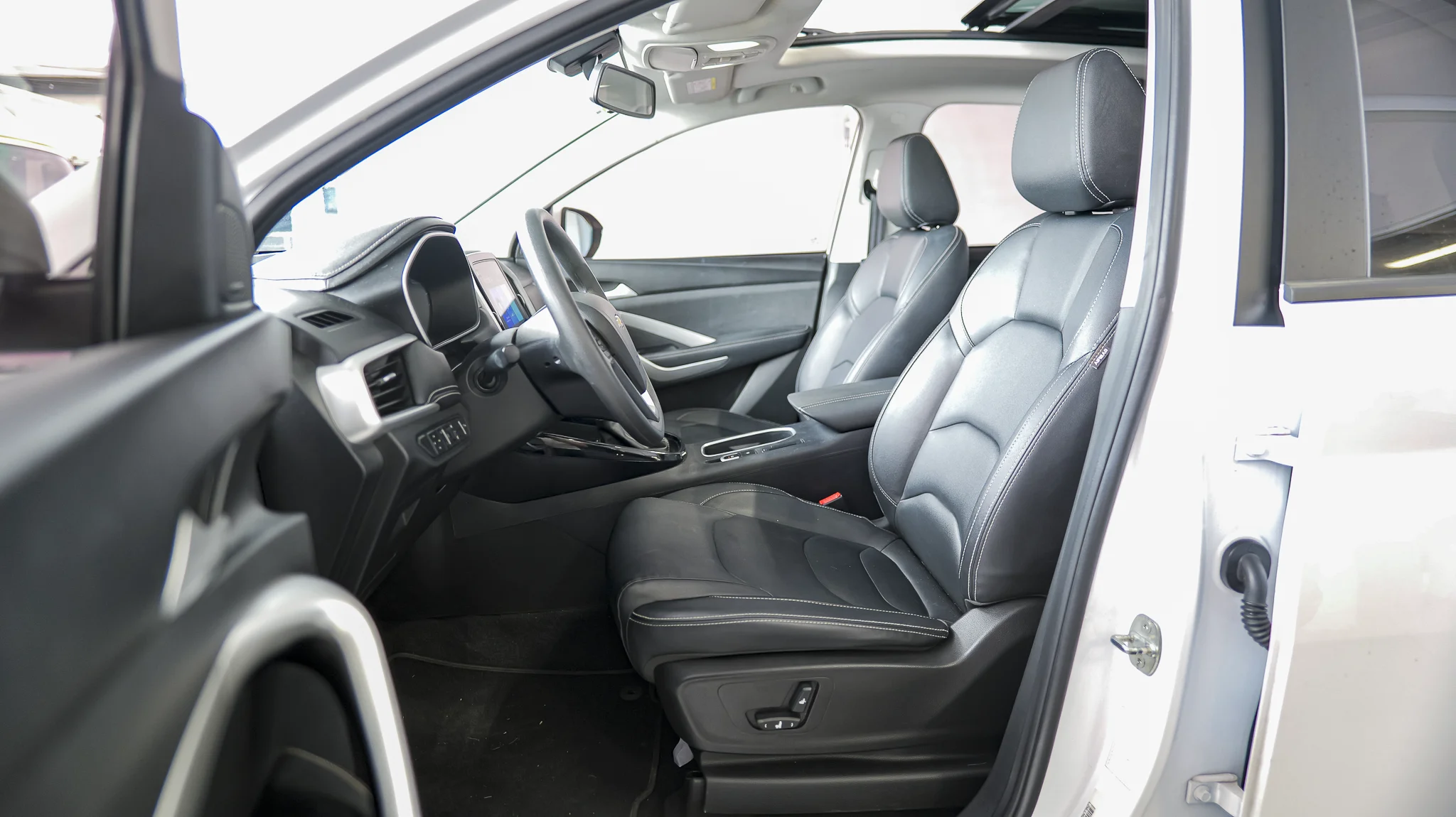 Interior 4