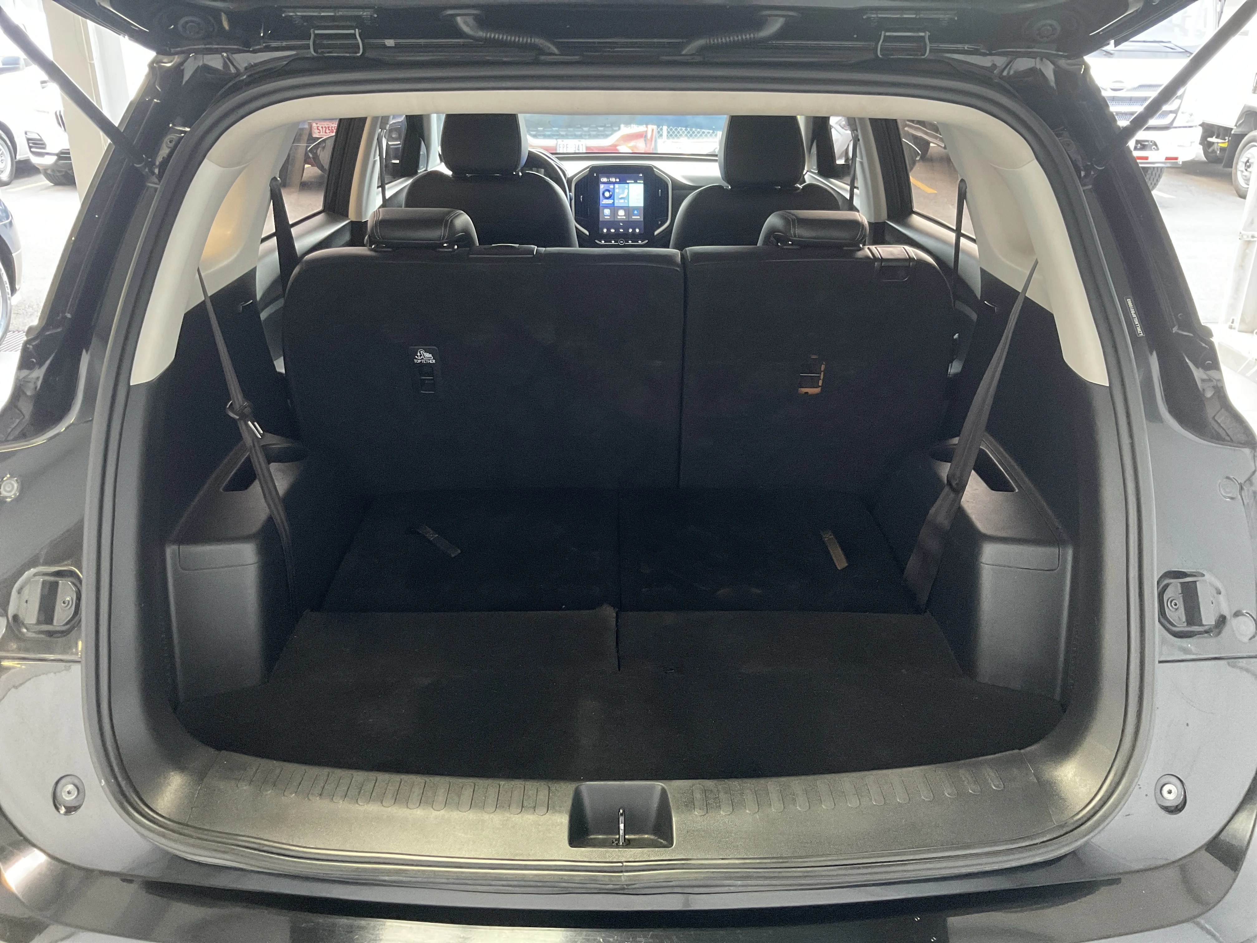 Interior 4