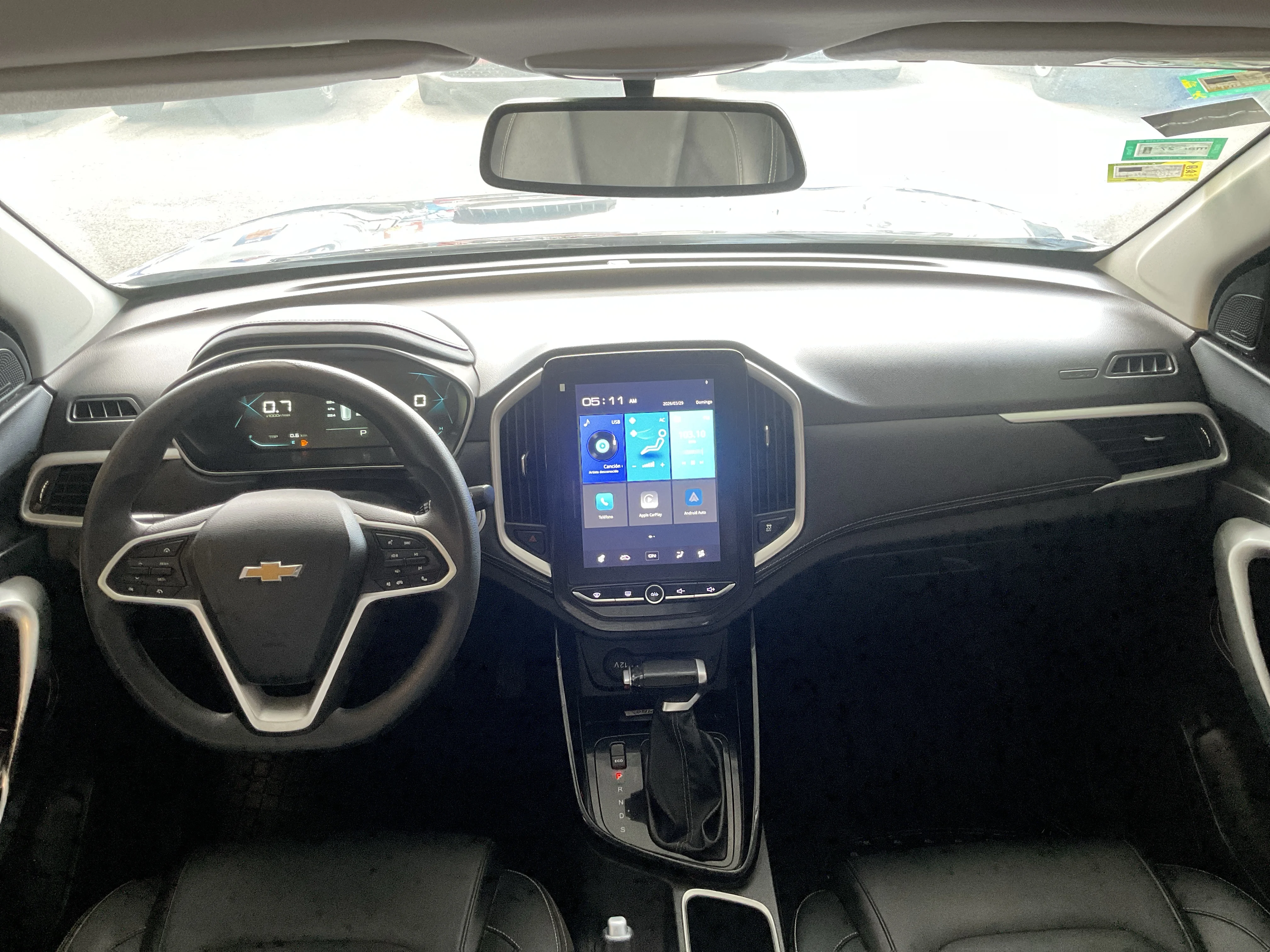 Interior 8