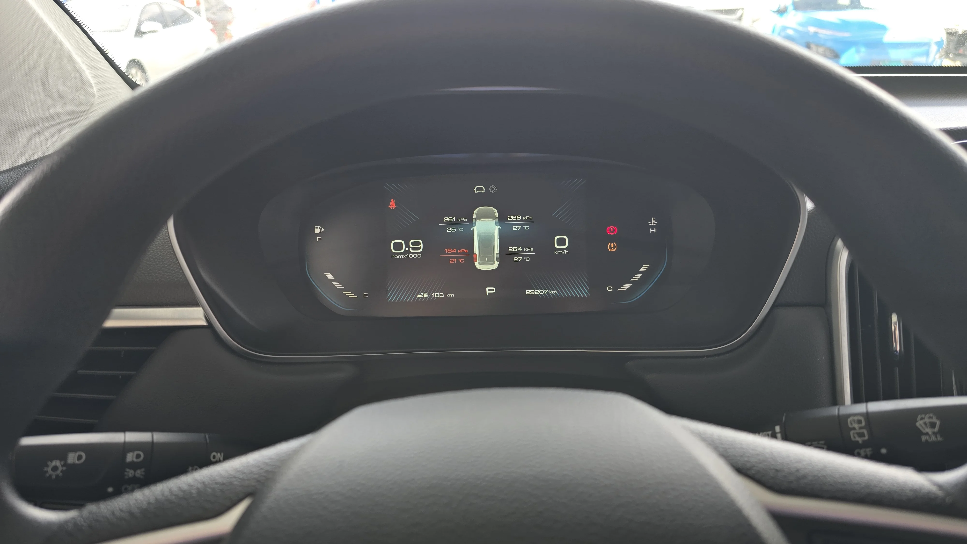 Interior 6