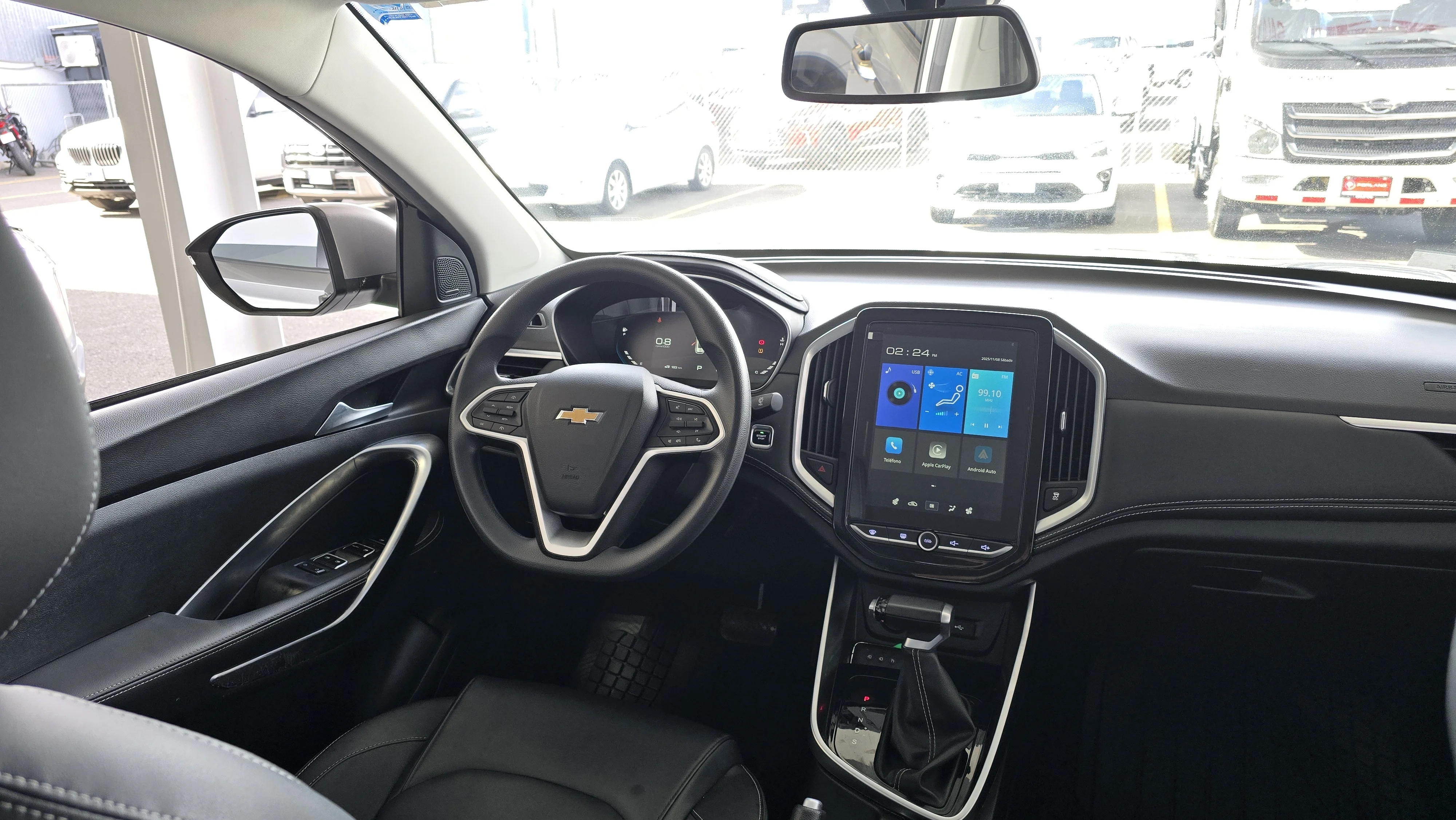 Interior 5