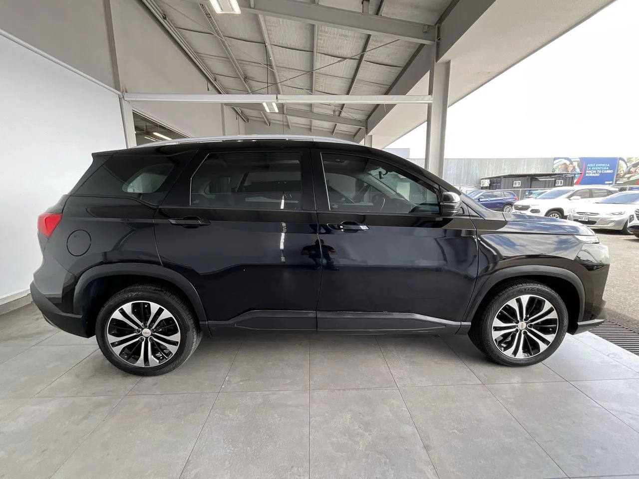 Exterior 8
